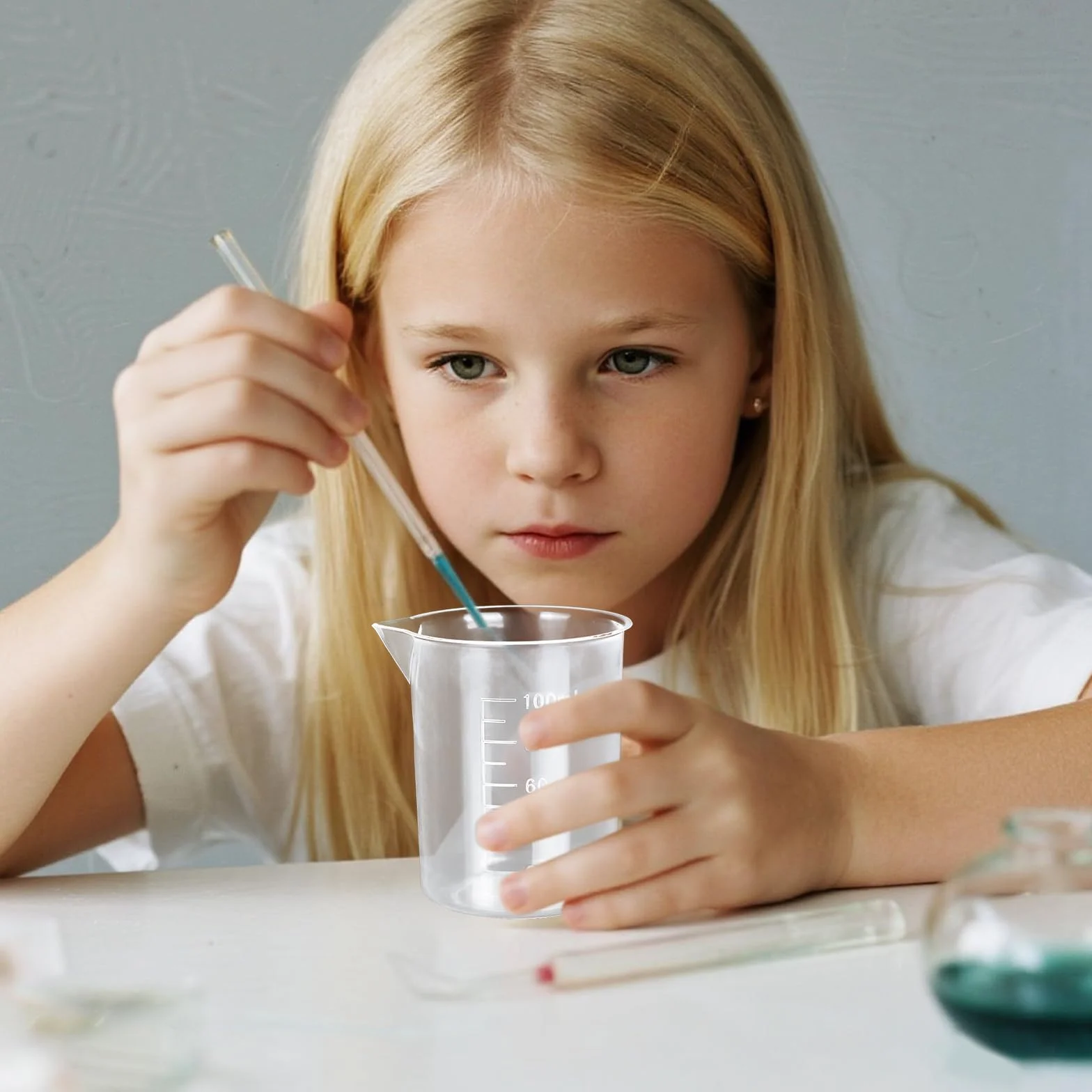 Plastikowe miarki 100 ml przezroczyste kubki z miarką narzędzie pomiarowe 4 sztuki