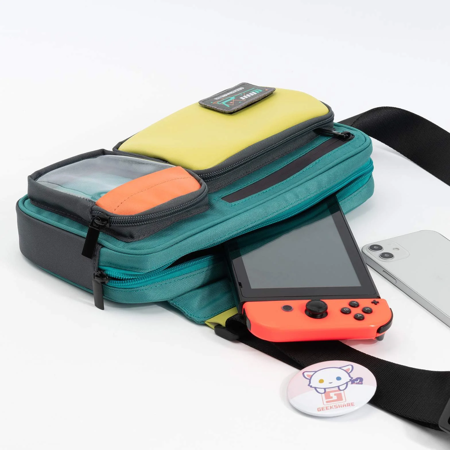 Geekshare wielofunkcyjny futerał podróżny do Nintendo Switch/Switch OLED