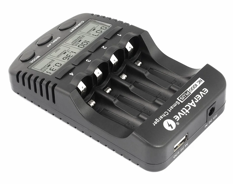 everActive Ładowarka do 4 akumulatorów AAA AA, profesjonalna i szybka, wyświetlacz LCD, test pojemności, adapter samochodowy, model: NC-1000 Plus, czarna, NC1000Plus
