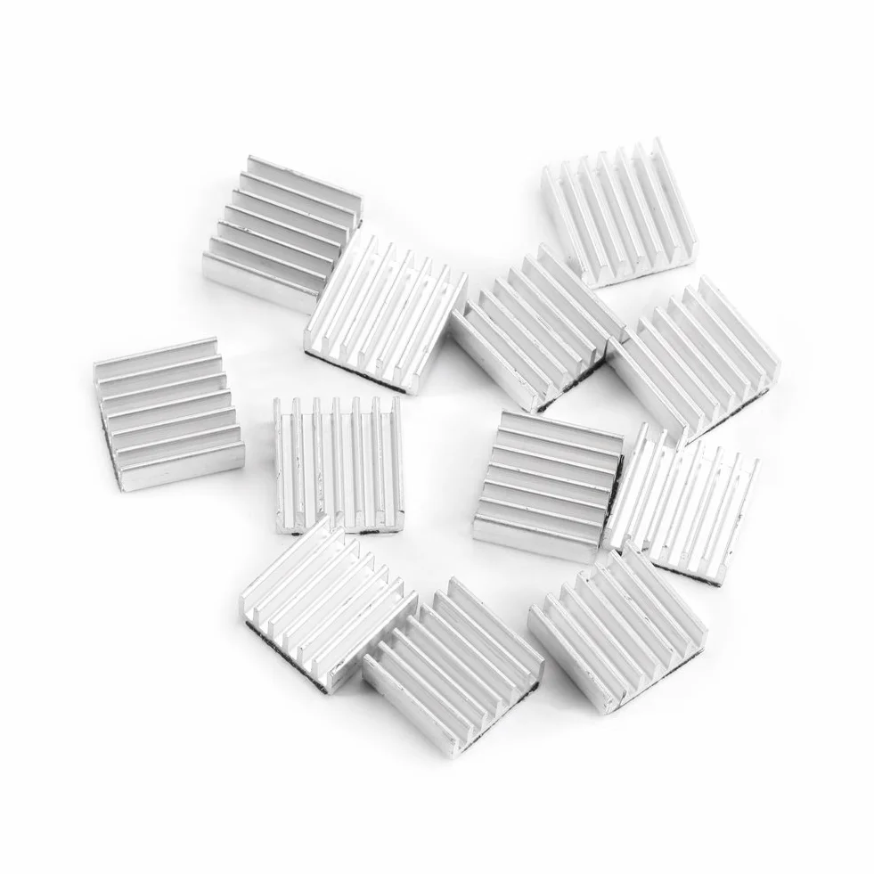 12 szt. Zestaw radiatora aluminiowego z klejem z tyłu Radiator 14 × 14 × 6 mm