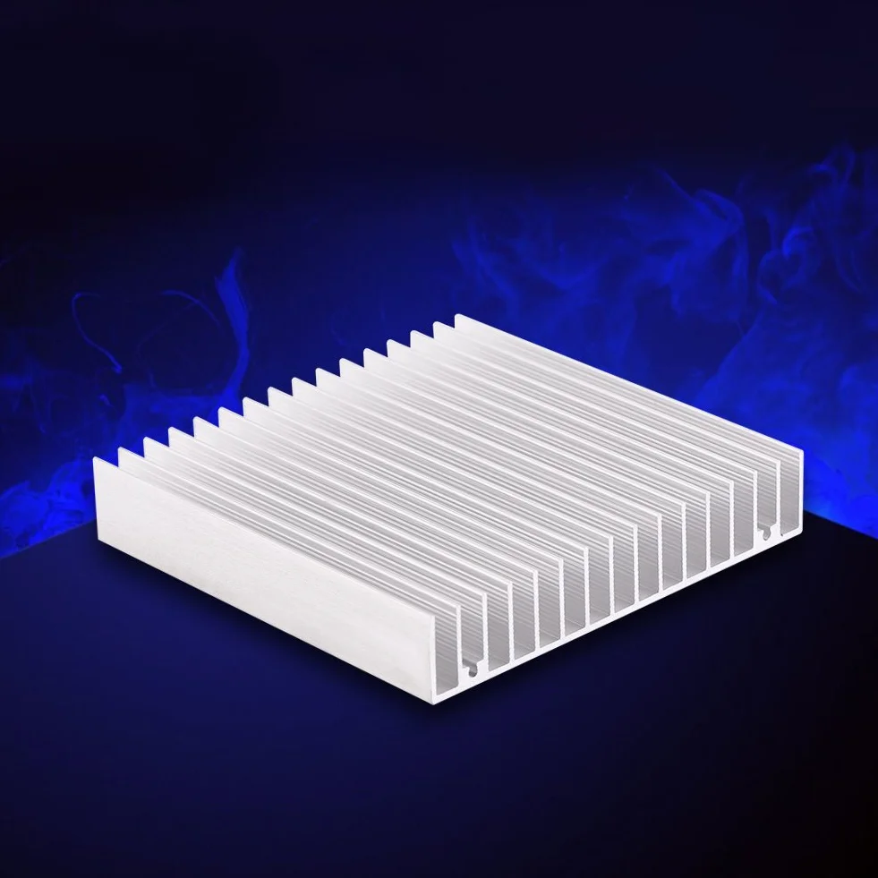 Radiator aluminiowy Dobra płetwa radiatora Chłodzenie przewodności cieplnej 100 * 100 * 18 mm