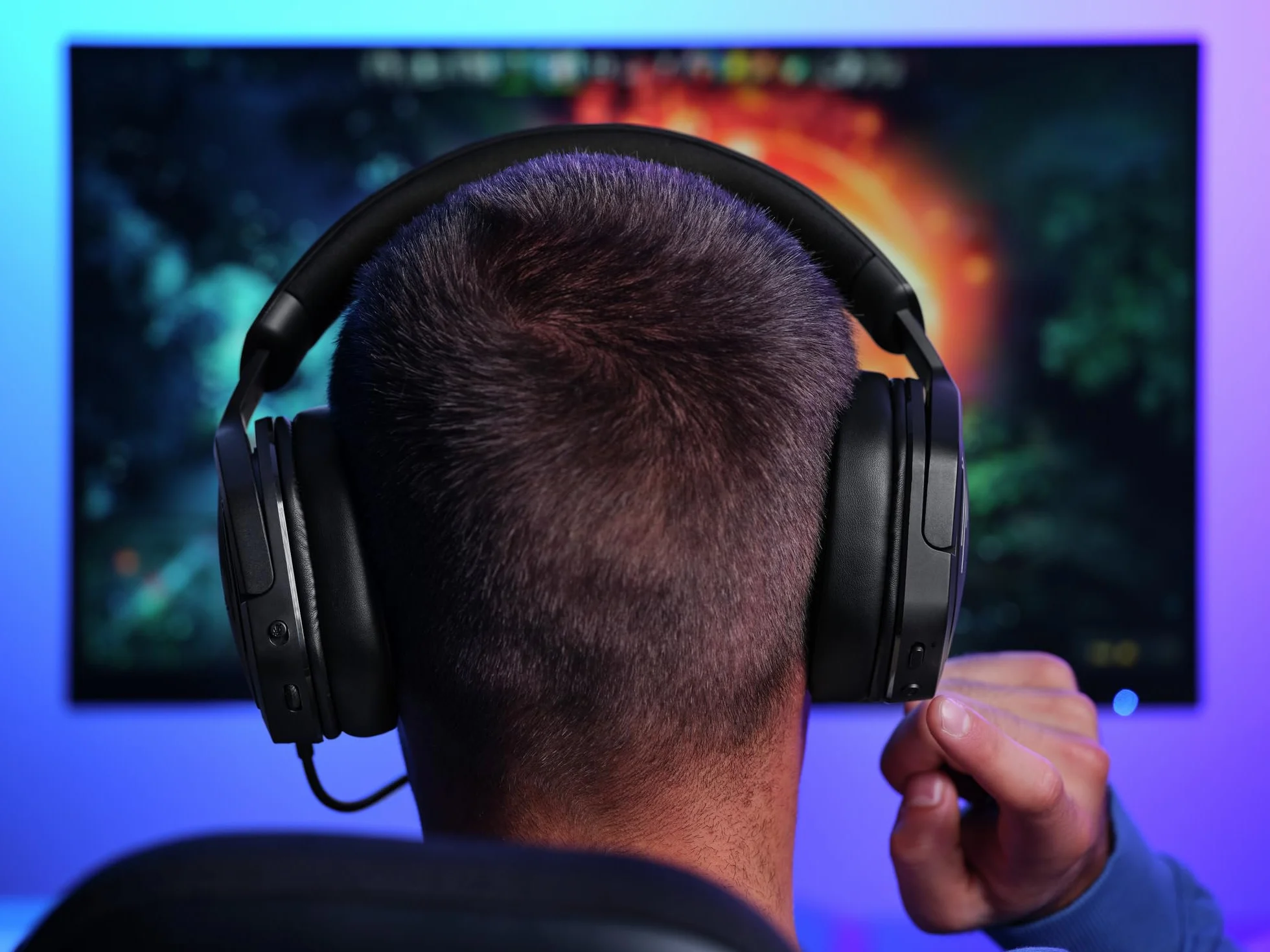 Trust GXT 1493 Ravox Słuchawki Bezprzewodowe Gamingowe Bluetooth + 2.4 GHz do PS5 PS4 Switch PC Smartfonów, Przetworniki 50mm, Akumulator 70h, Wokółuszny Headset z Mikrofonem, Czarny