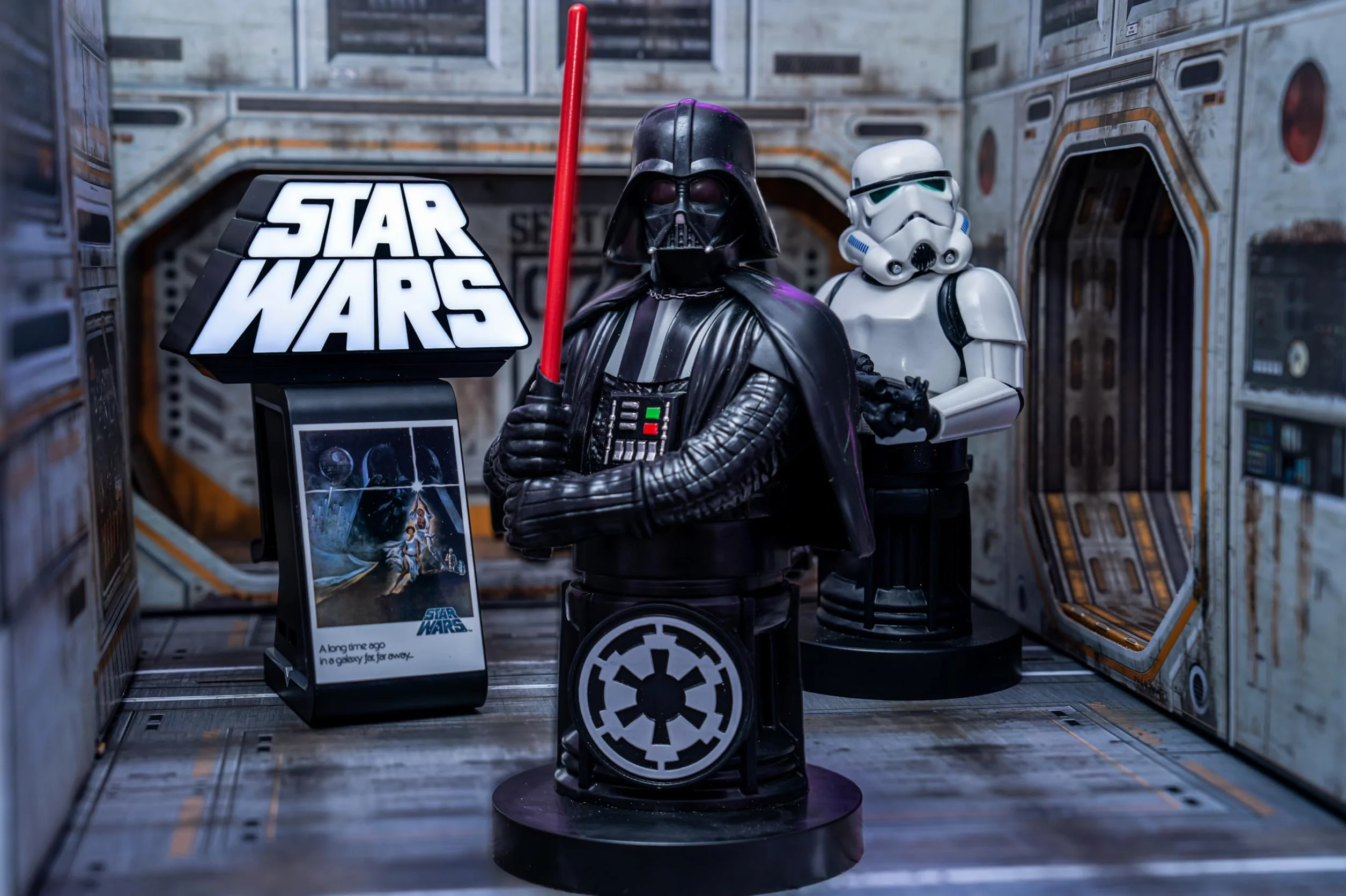 Cable Guys - Star Wars Darth Vader A New Hope Gaming Accessories Holder & Phone Holder for Controller (Xbox, Play Station, Nintendo Switch) & Phone (Iphone, Samsung Galaxy, Google Pixel)