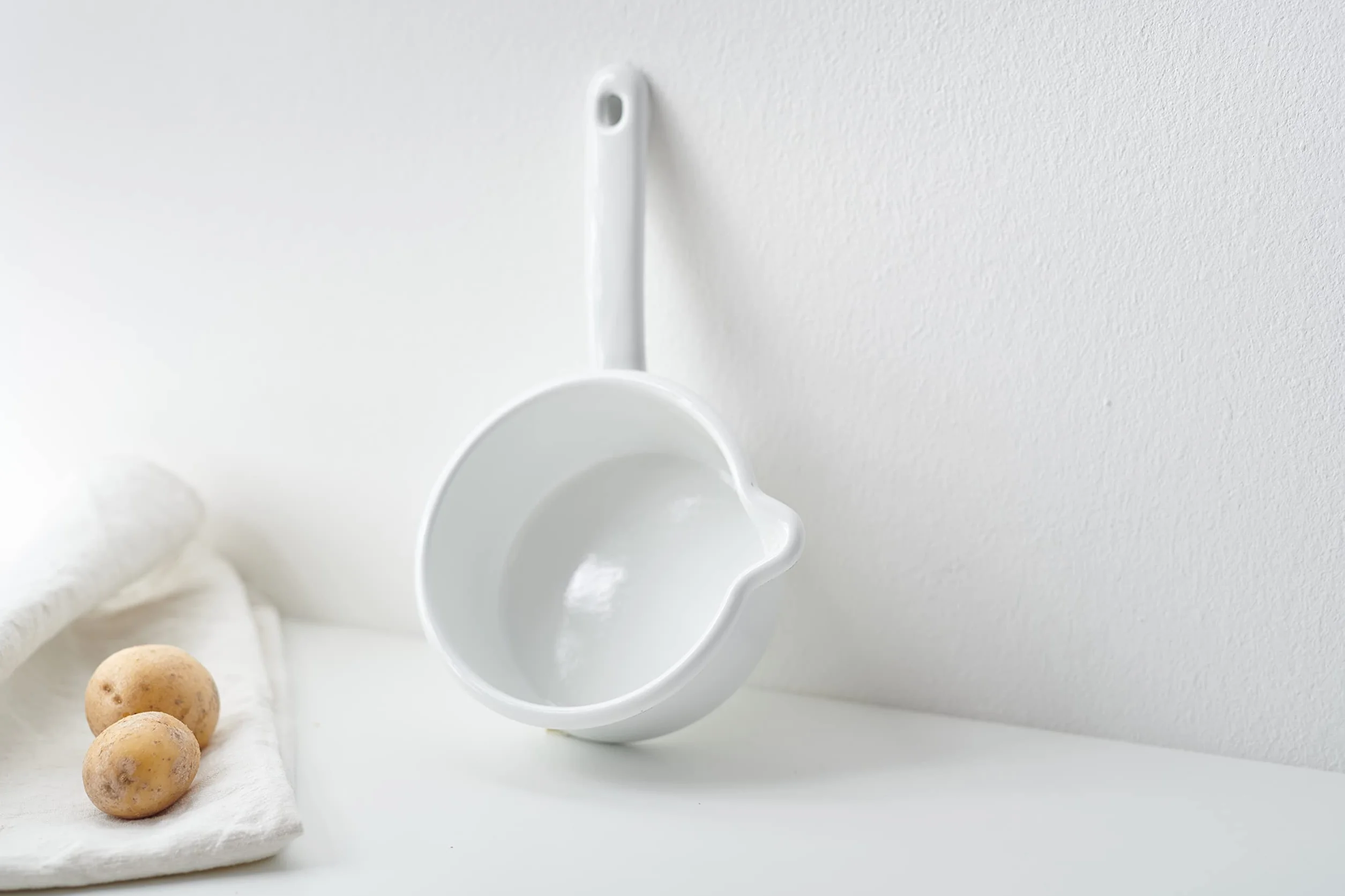 Riess rondel emaliowany 12 cm 0.5 l indukcja biały