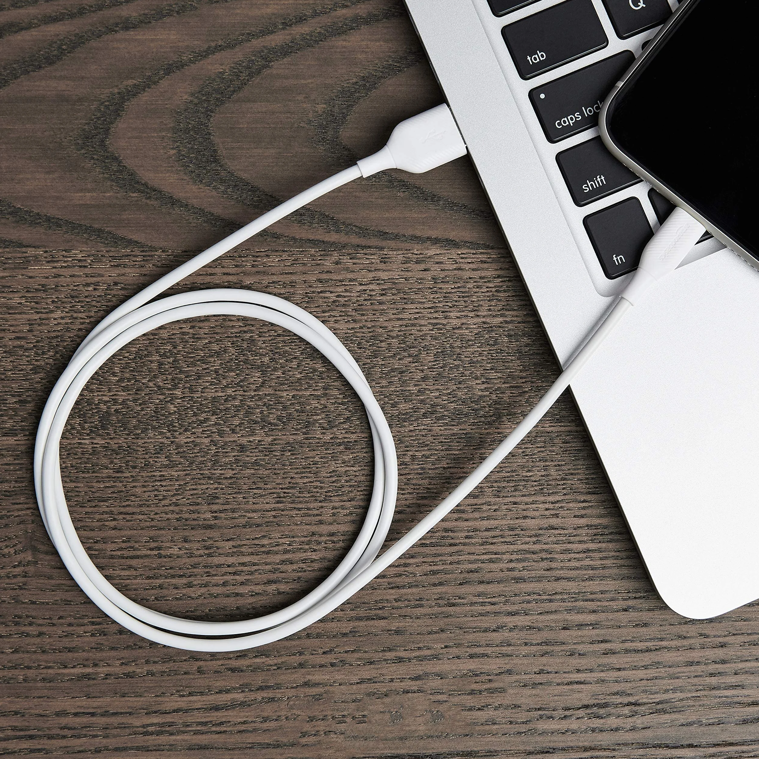 Amazon Basics Kabel połączeniowy Lightning na USB-A, certyfikowany przez MFi kabel do ładowania do iPhone'a, biały, 0,9 m