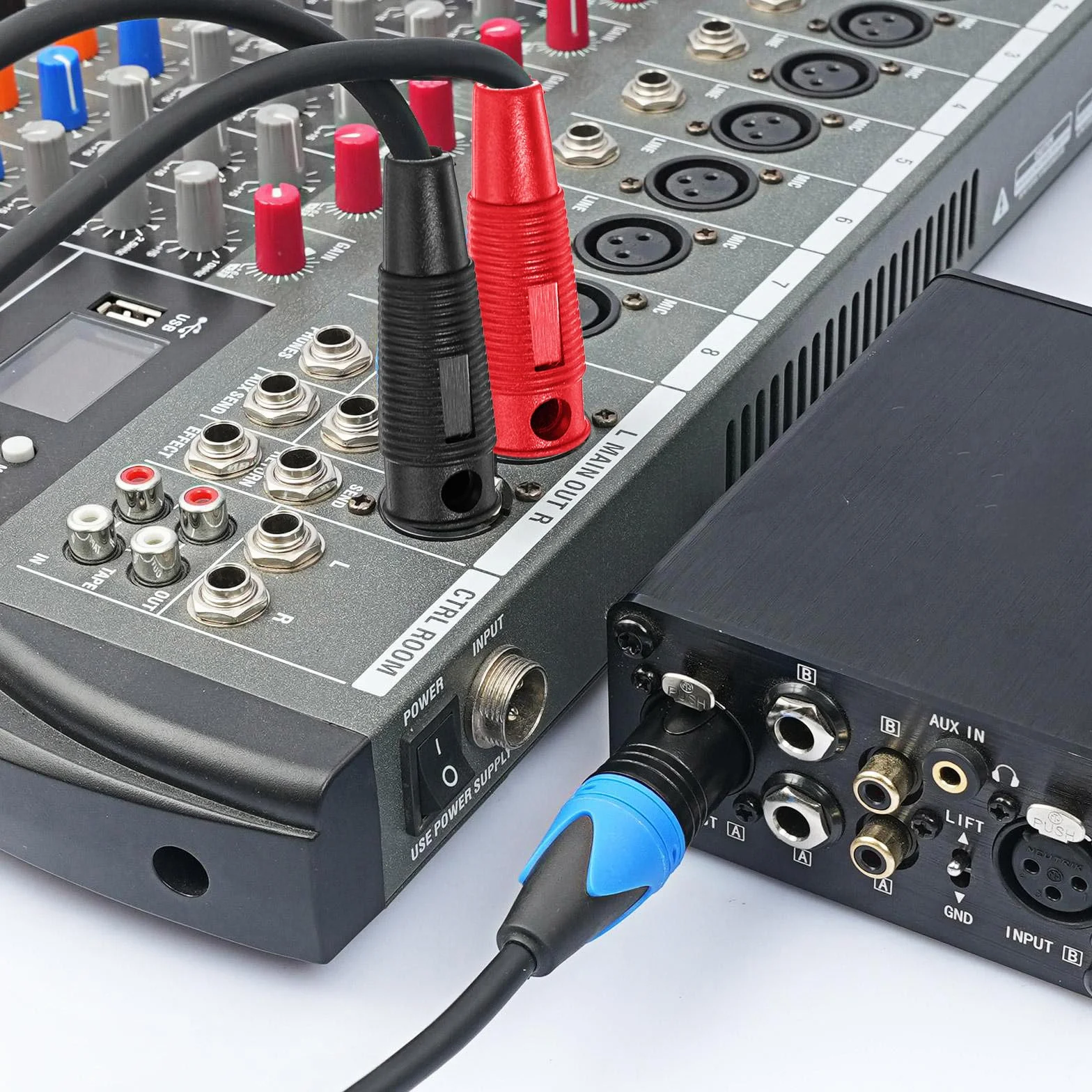 16 sztuk wtyczki bananowej 4 mm, do głośników i kabli, pudełko, do systemów stereo HiFi (8 czerwonych, 8)