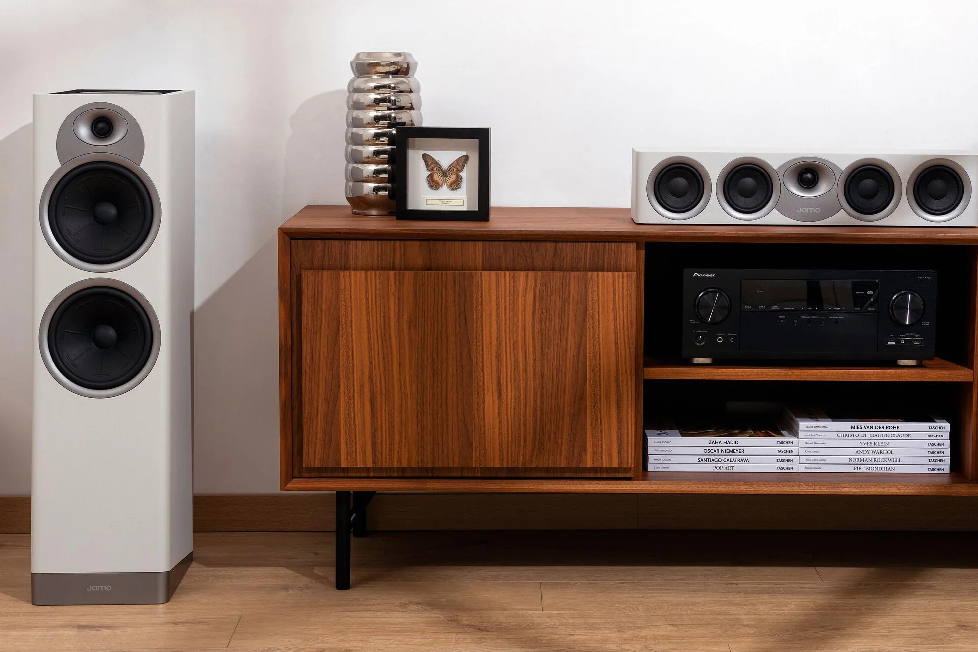 Jamo S7-27FA Pair of Floor SPEAKERS DOLBY ATMOS Grey Cloud Para głośników podłogowych z 17 cm głośnikami niskotonowymi i dźwiękiem Dolby Atmos szary