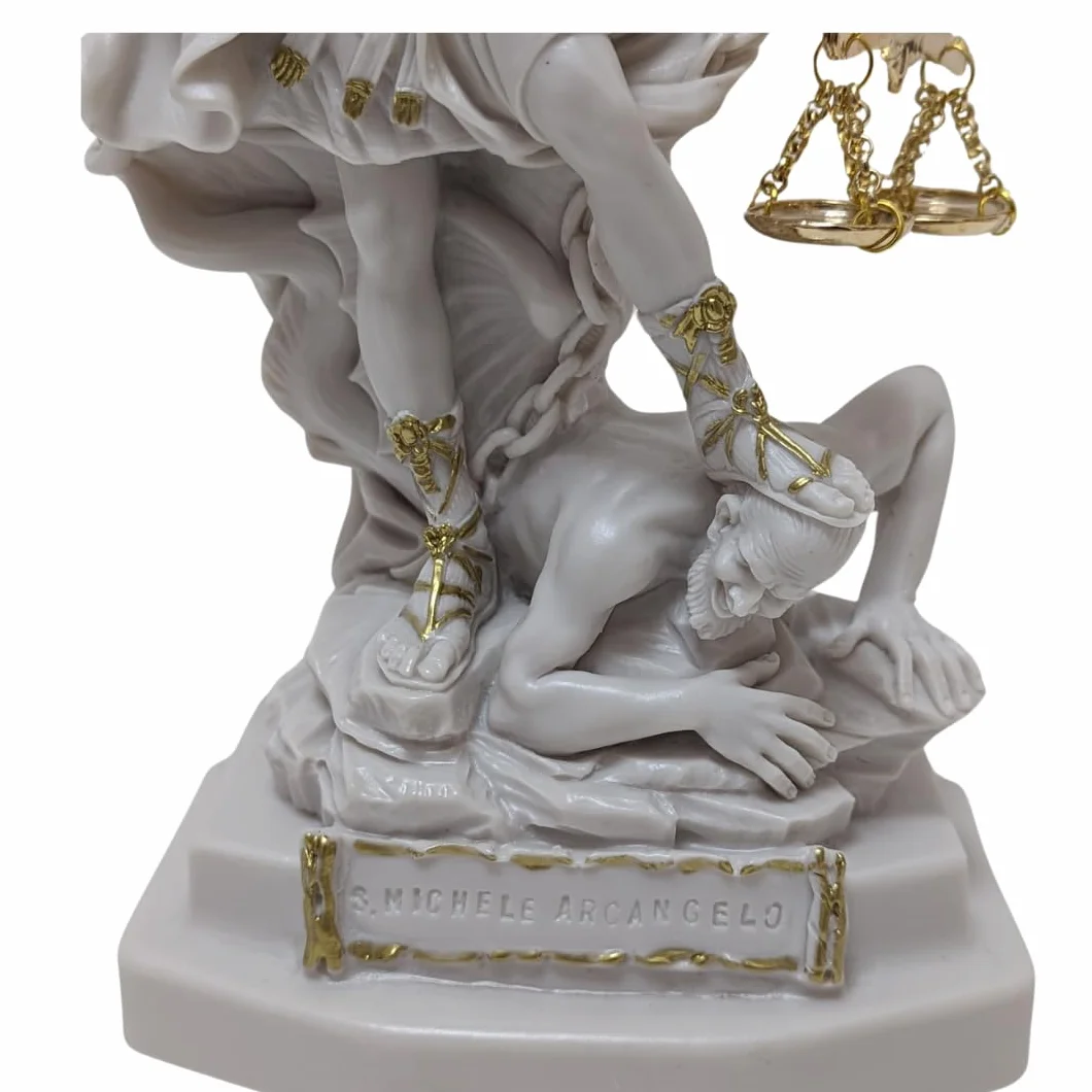 Statua Świętego Michała Archanioła Biały Marmur Proszek z Mieczem i Bilansem 22 cm