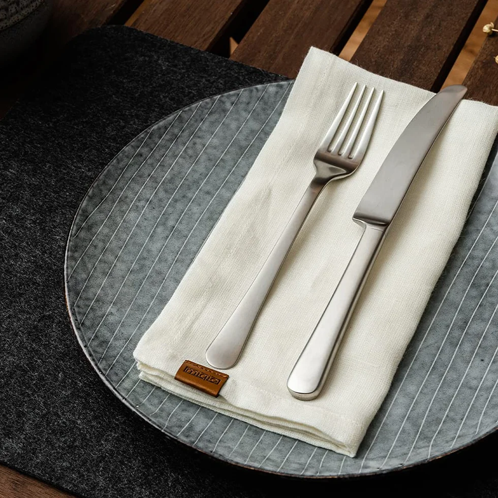 Miqio Design Leinenservietten 100% Leinen aus Frankreich 6er Set Stoffservietten elfenbeinfarben