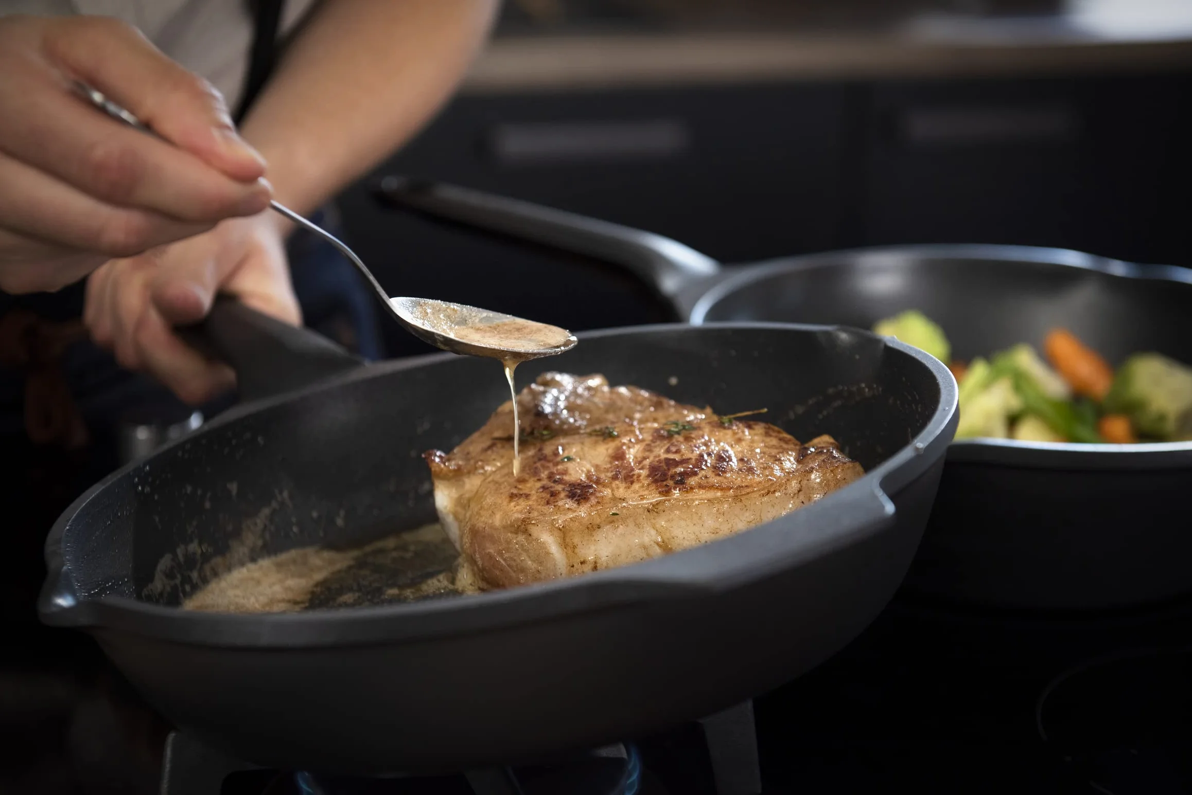 Tefal Aroma On Patelnia 24 cm Aluminiowa Czarna