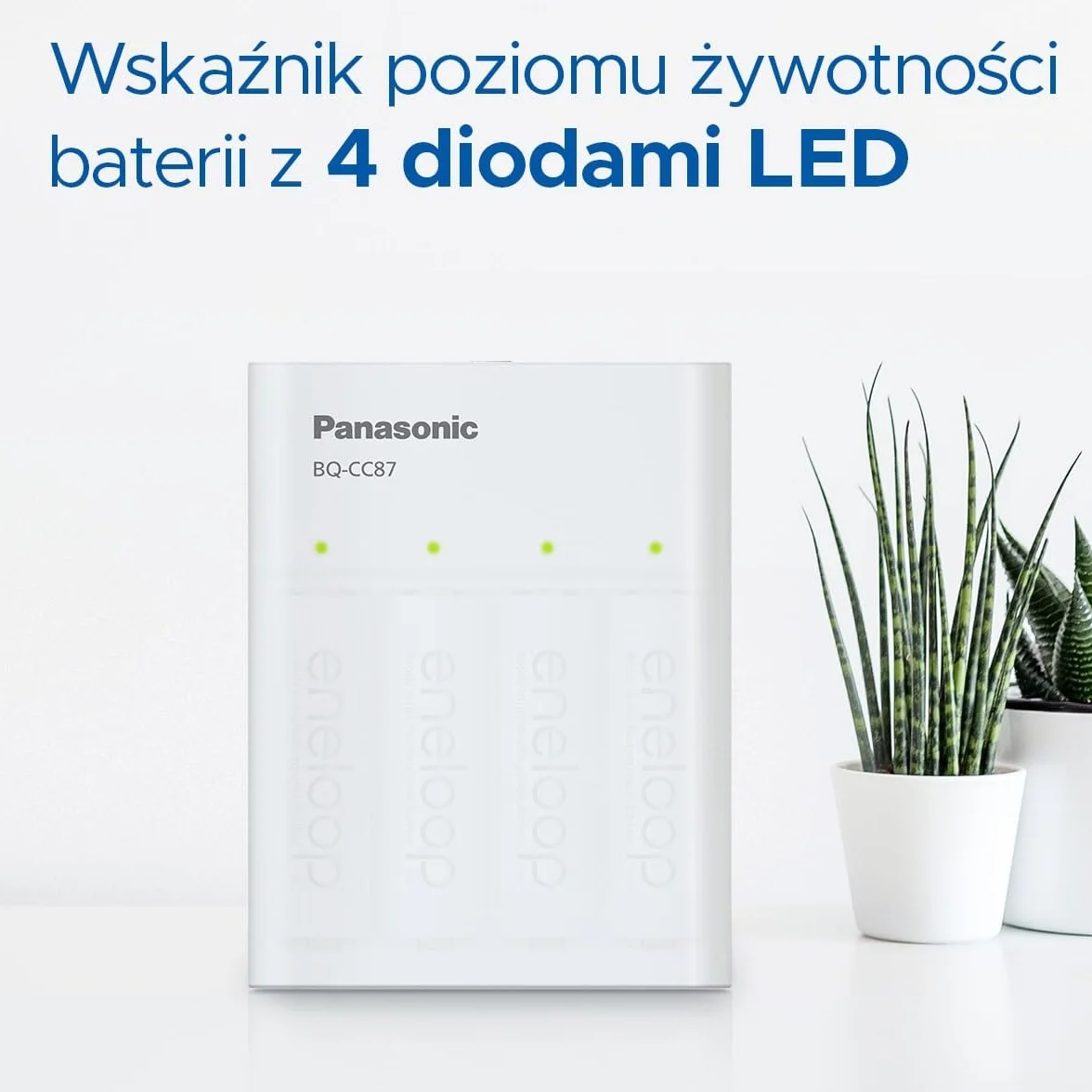Ładowarka Panasonic eneloop SmartPlus USB Travel do 1–4 akumulatorów AA/AAA Ni-MH z wyjściem USB i 10 funkcjami bezpieczeństwa, w zestawie z 4 akumulatorami eneloop AA/Mignon, min. 2000 mAh