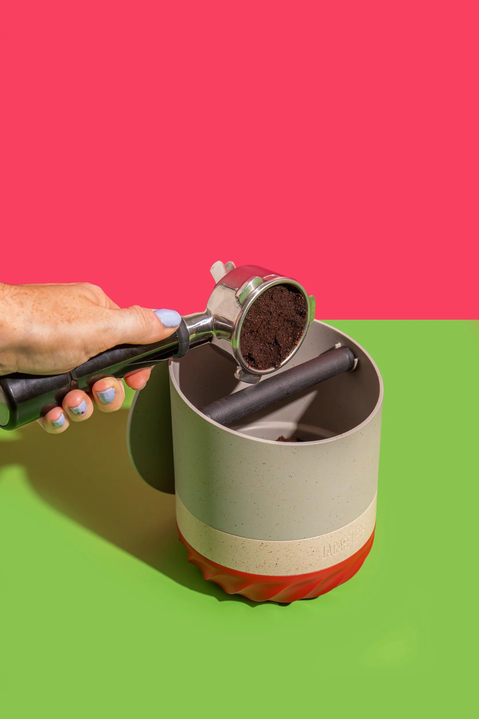 La Cafetière Renew Kompostownik i pojemnik na fusy, pojemnik na fusy z espresso o pojemności 750 ml z wyjmowaną listwą uderzeniową i antypoślizgową podstawą