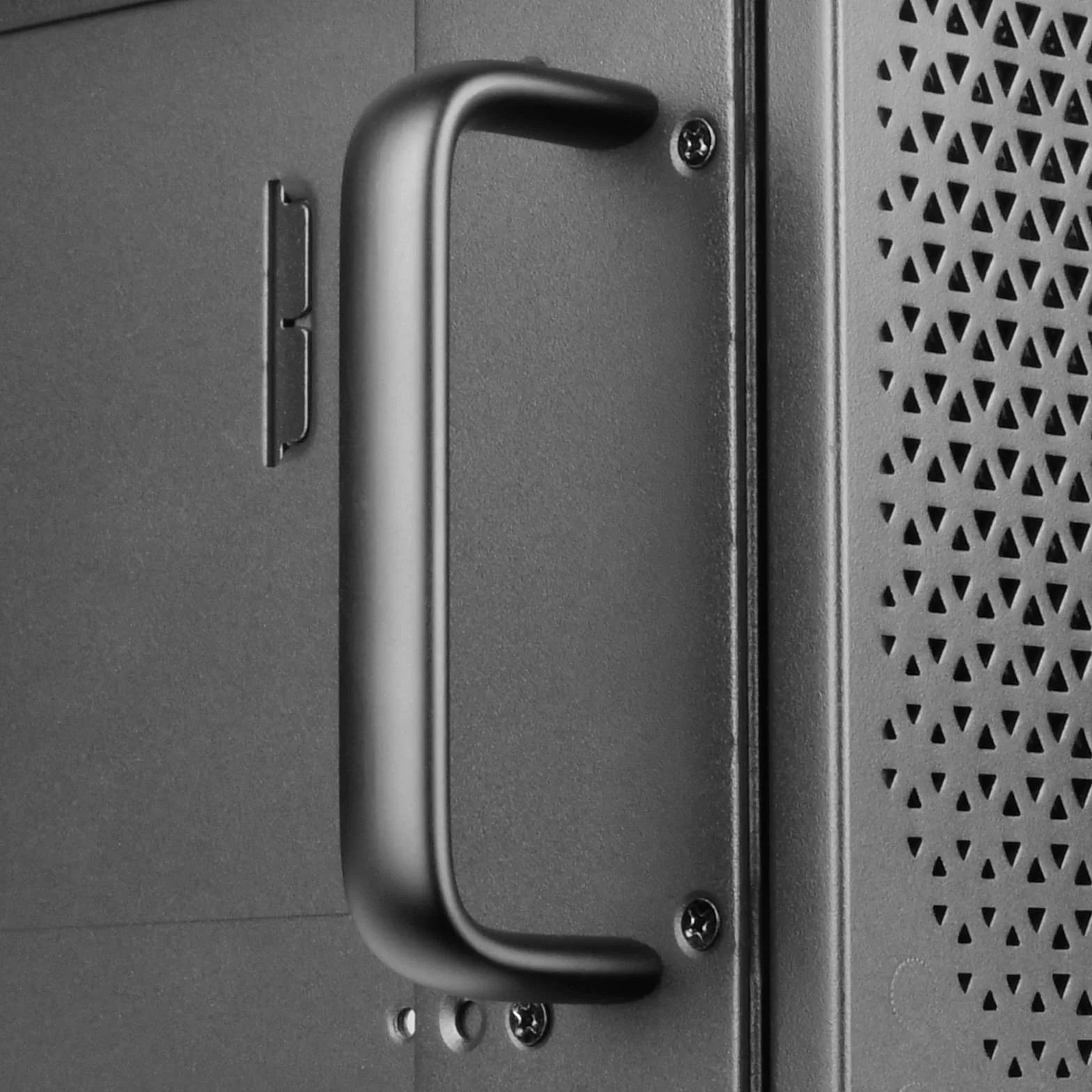 SilverStone Technology SST-RM44-4HE-obudowa do serwera rackmount z ulepszoną kompatybilnością chłodzenia cieczą, czarna
