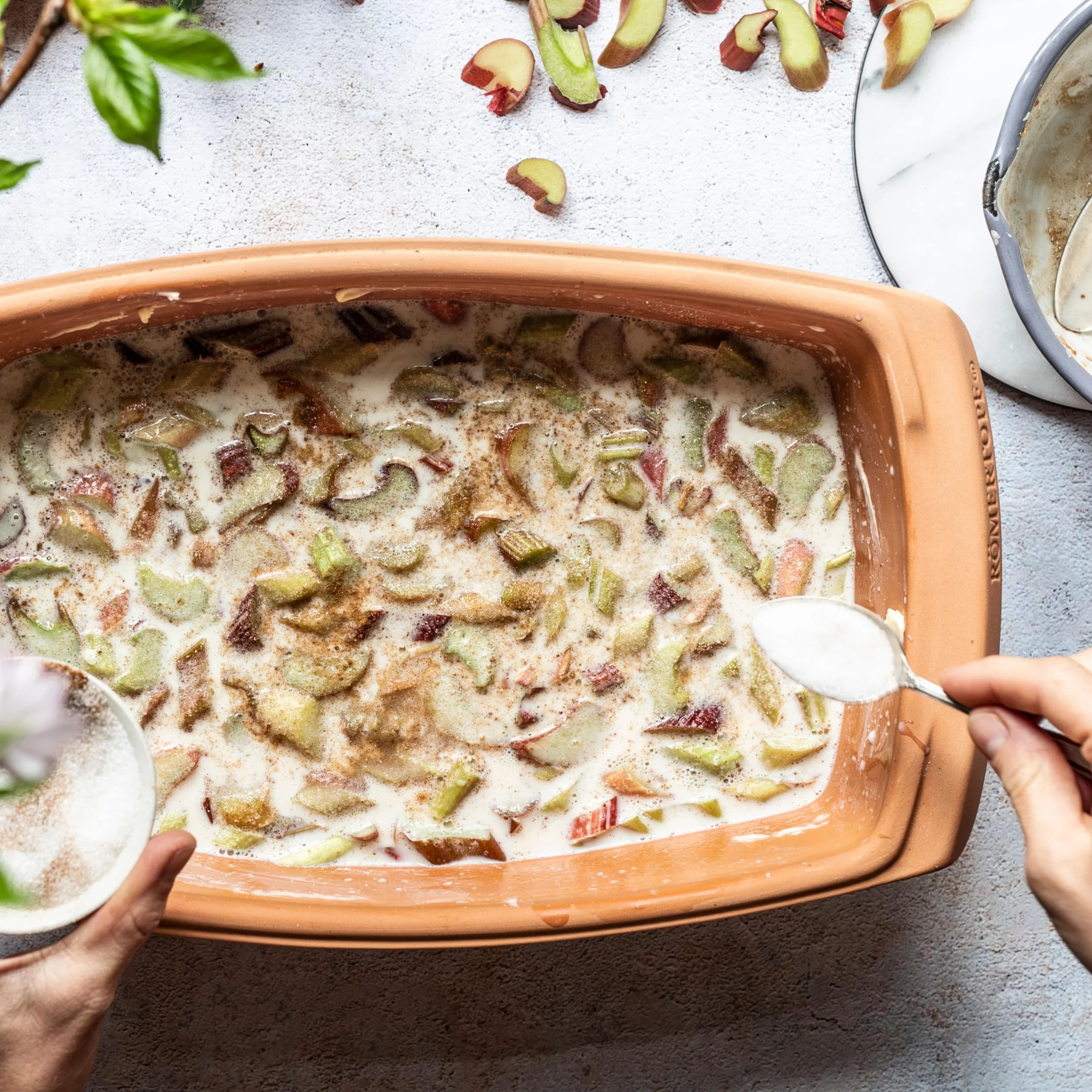 Garnek rzymski CULINARIO brytfanna 3L z pokrywką ceramiczną do duszenia, smażenia i gotowania na parze
