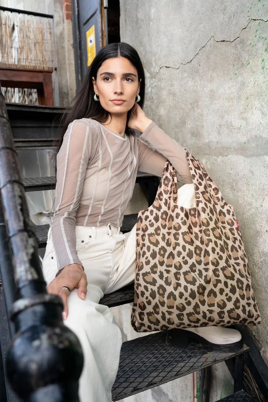 reisenthel Mini maxi shopper – składany kompaktowy plecak – wodoodporny, Couleur:leo macchiato, leo macchiato, Rozmiar uniwersalny, sport