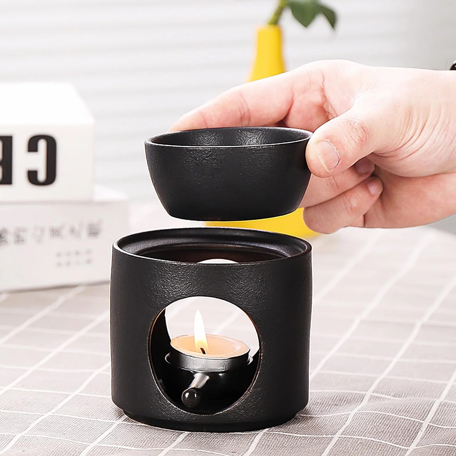 Ceramiczna lampa zapachowa do olejków eterycznych z uchwytem na tealight