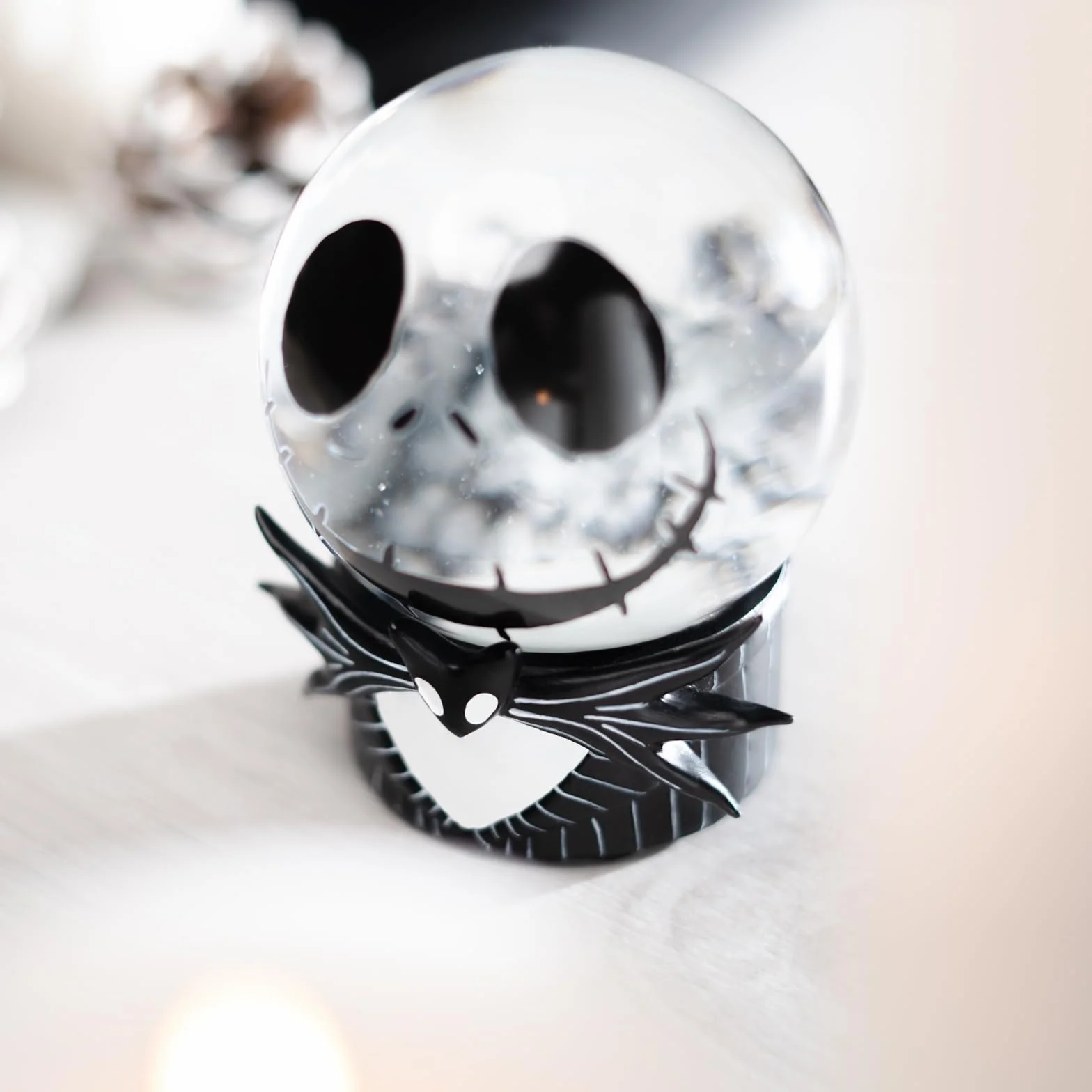 Disney Kula śnieżna Koszmar przed Bożym Narodzeniem Snow Globe Nightmare Before Christmas