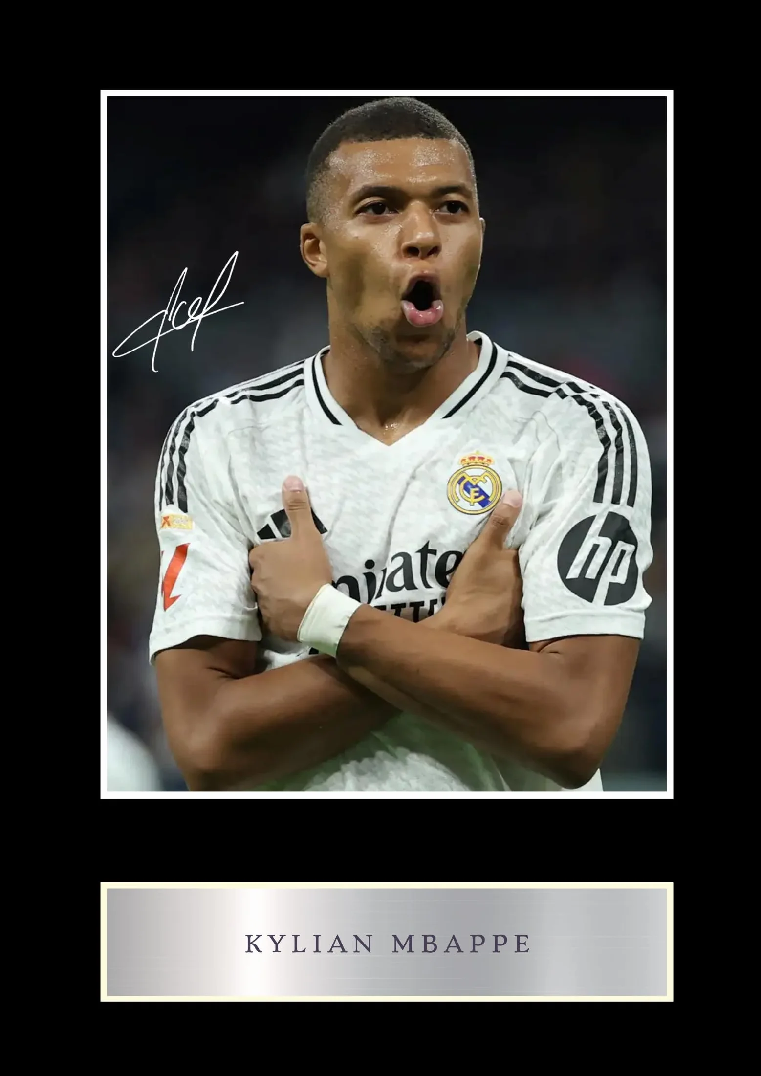 Kylian Mbappe podpisane zdjęcie 25 x 20 cm uchwyt