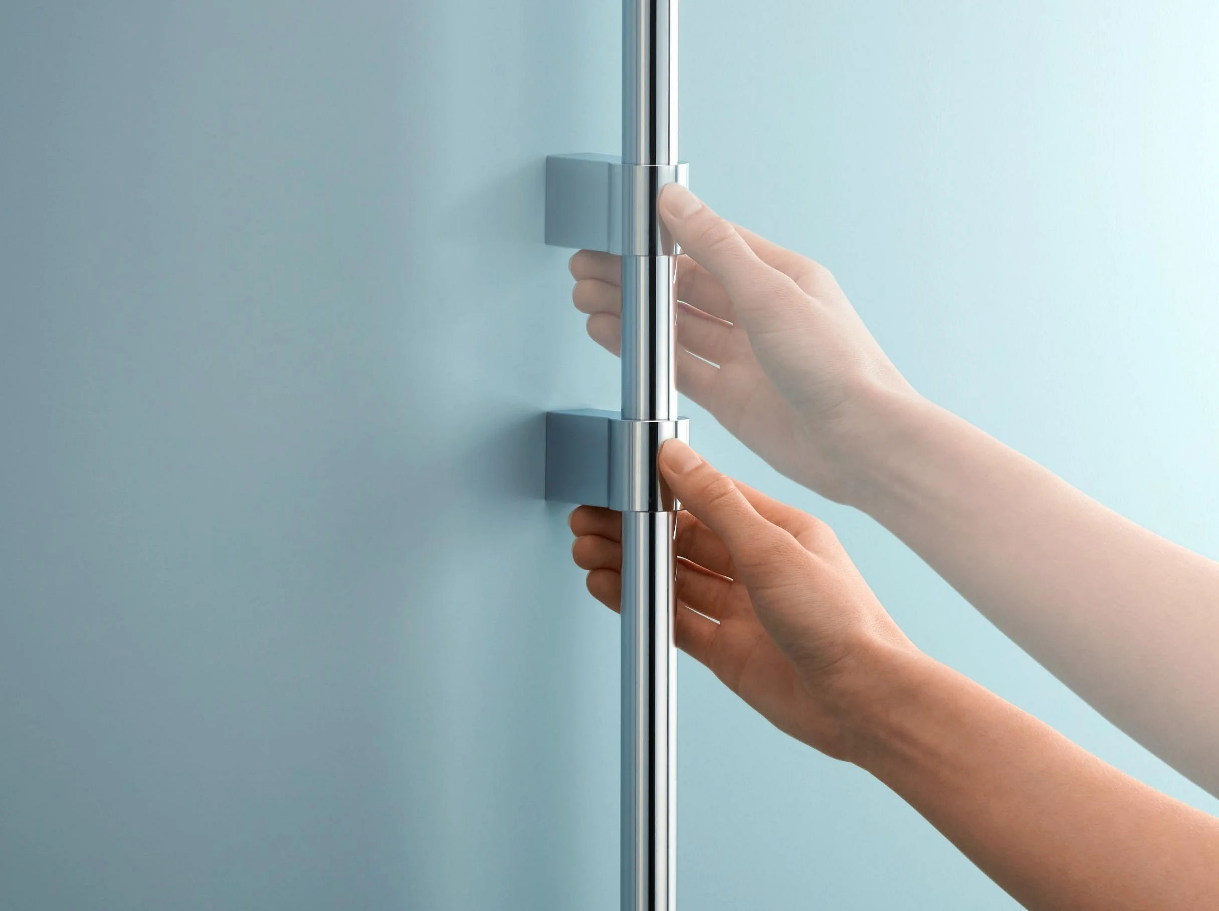 GROHE Vitalio 26961001 uniwersalny drążek prysznicowy QuickFix 90 cm (z uchwytami ściennymi, elementem ślizgowym i uchwytem obrotowym, siła trzymania maks. 20 kg), bardzo łatwy w montażu, QuickGlue,