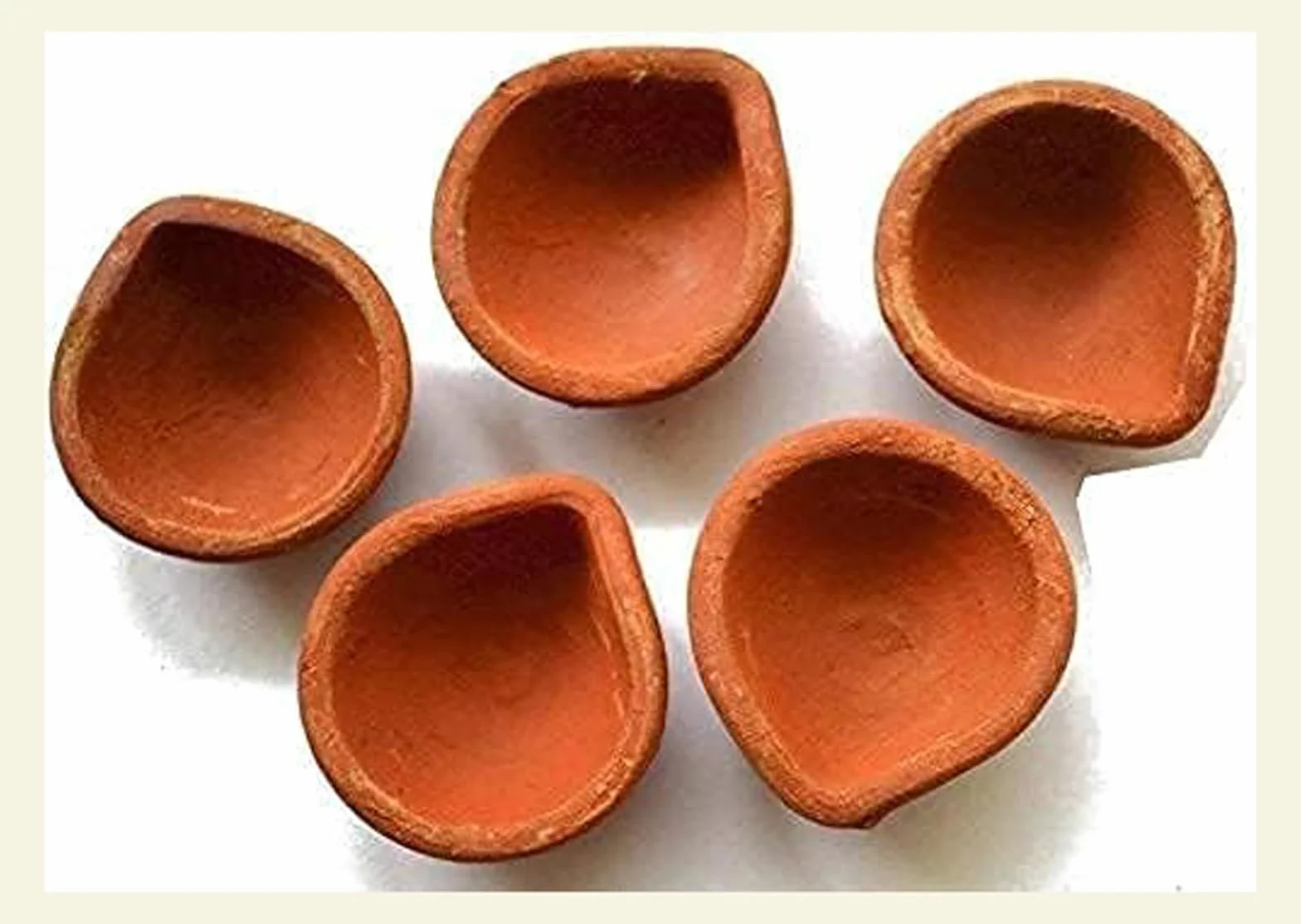Zestaw Terracotta Diya 12 Szt. Puja Clay Earthen Oil Lamps