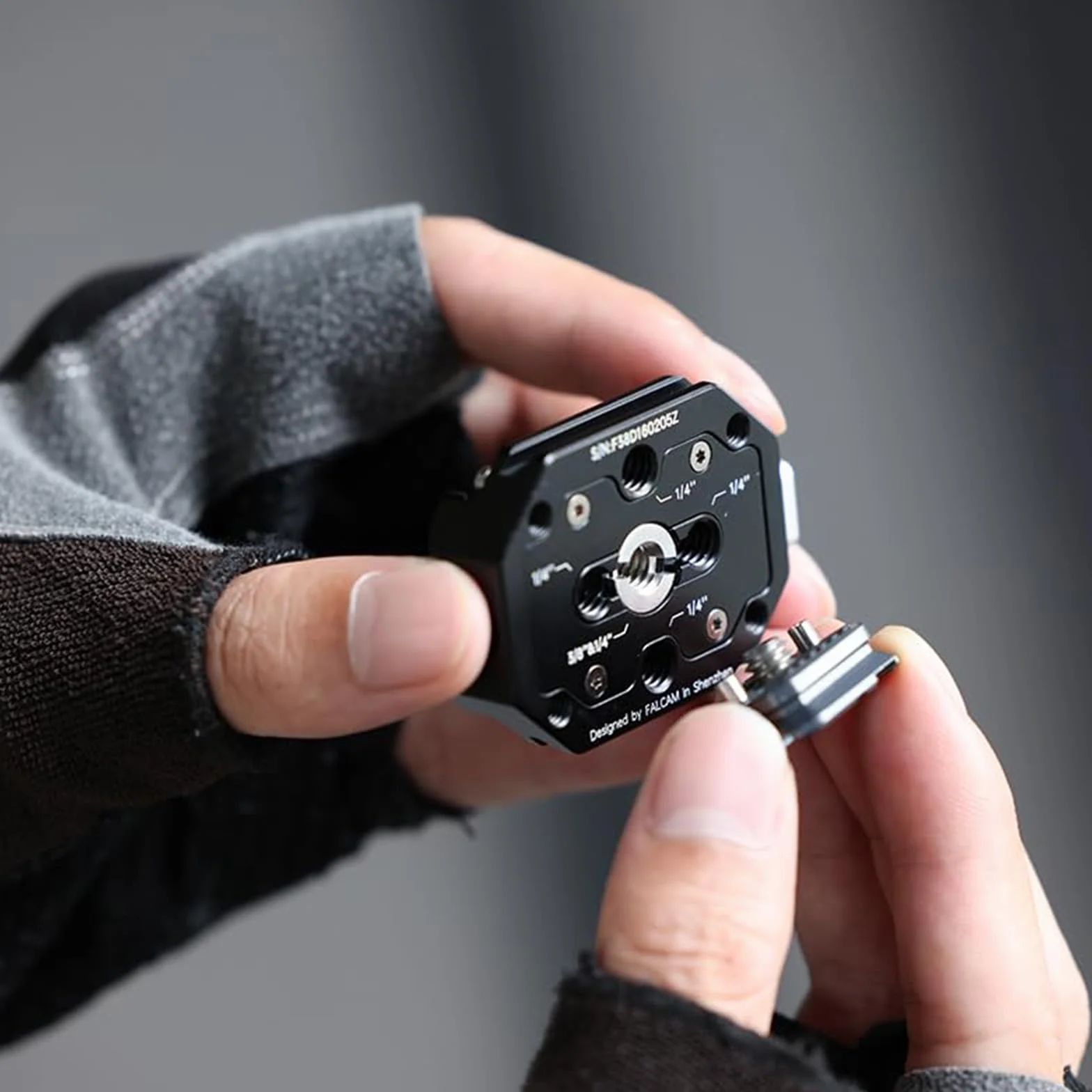 Falcam F38 zestaw szybkozłączki z wieloma otworami, aluminiowy system QR 38 mm z adapterem gwintowanym 1/4" na 3/8", kompatybilny ze statywami Sony Canon, monopodem, stabilizatorami DSLR