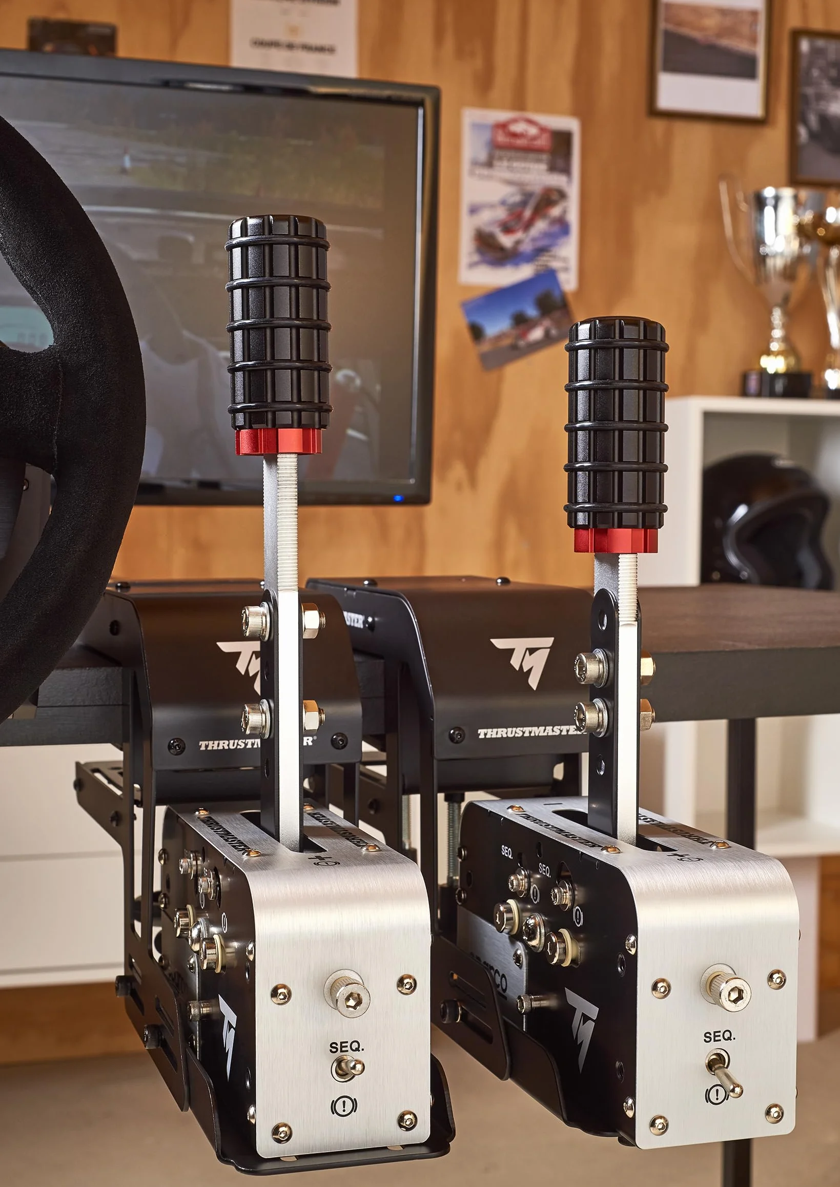 Thrustmaster TSS Handbrake, Progresywny Hamulec Ręczny i Dźwignia Sekwencyjnej Zmiany Biegów, Dla PC/PS5/PS4/Xbox Series X|S/Xbox One