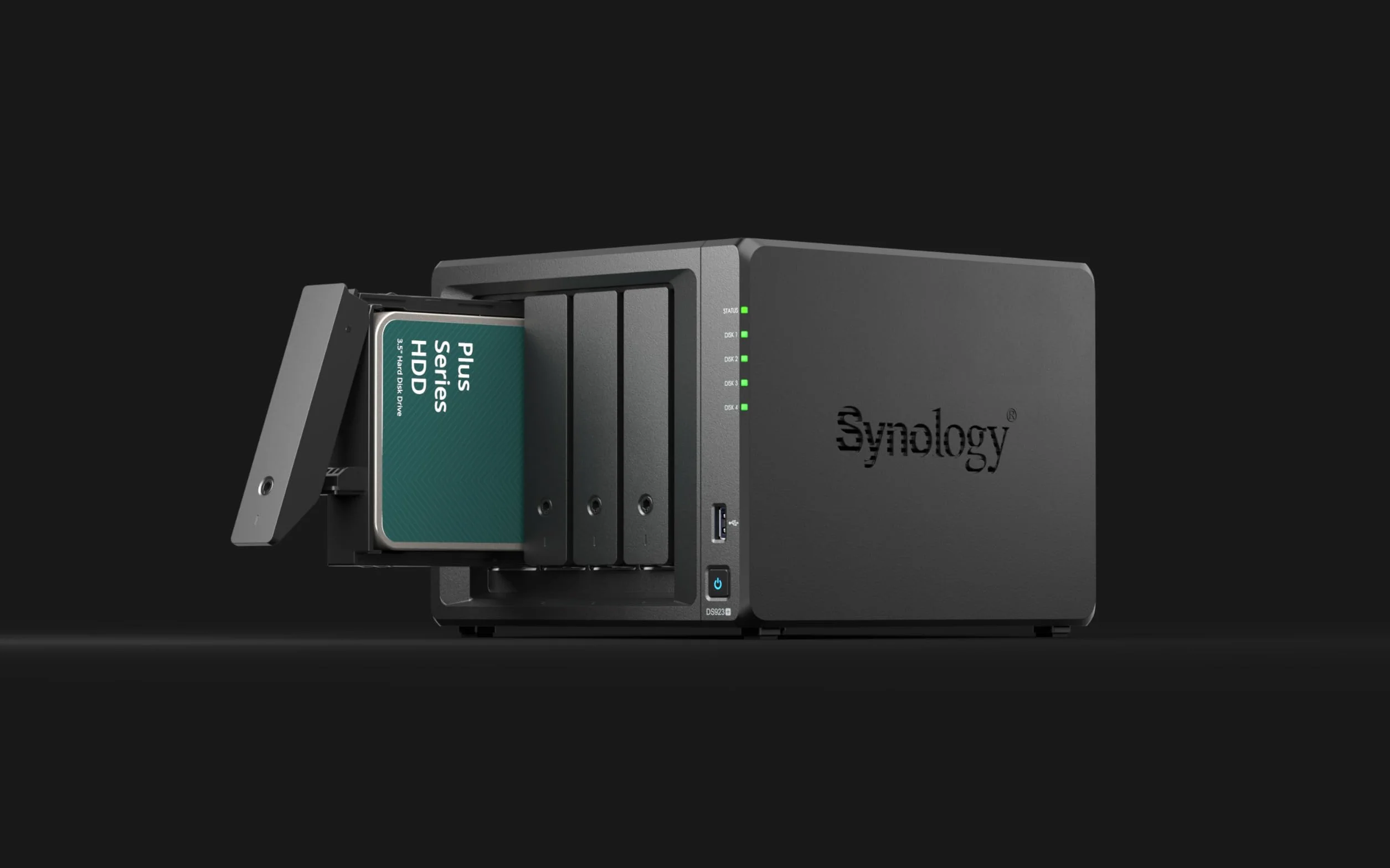 Synology DS923+ 4-Bay Diskstation NAS (AMD Ryzen™ 4 Threads R1600 Dual-Core 4 GB RAM 2xRJ-45 1 GbE port LAN), pakiet 16 TB z 4X HAT3300-4T