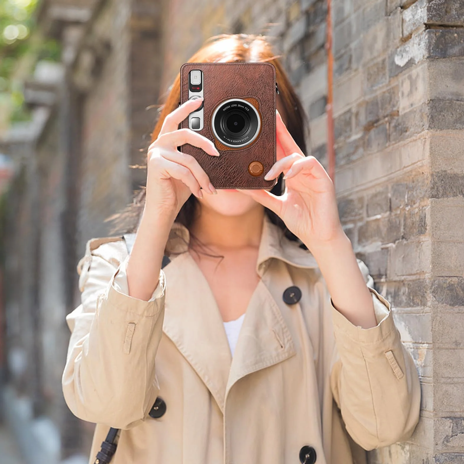 FINTIE etui ochronne Kompatybilny z Fujifilm Instax Mini Evo na aparat fotograficzny, wysokiej jakości wegańska skóra z odpinanym regulowanym paskiem, Brązowy vintage