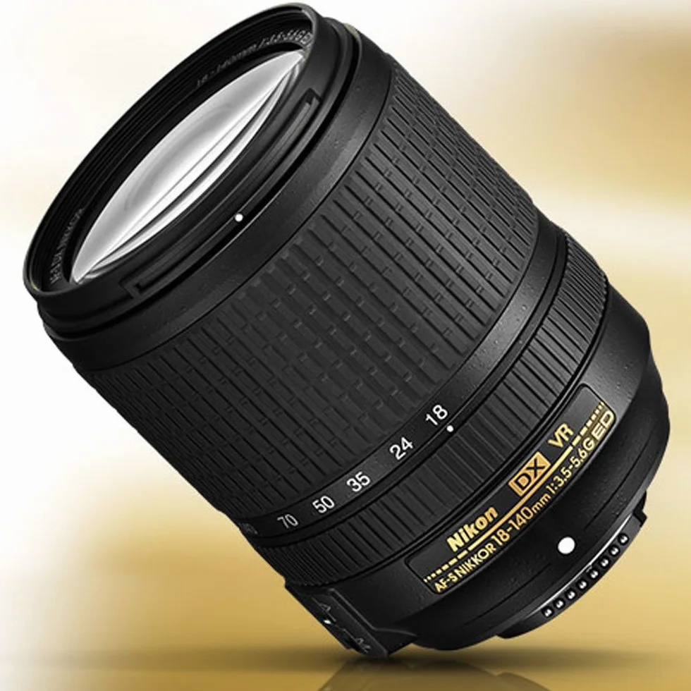 AF-S DX NIKKOR 18-140 f/3.5-5.6 G ED VR