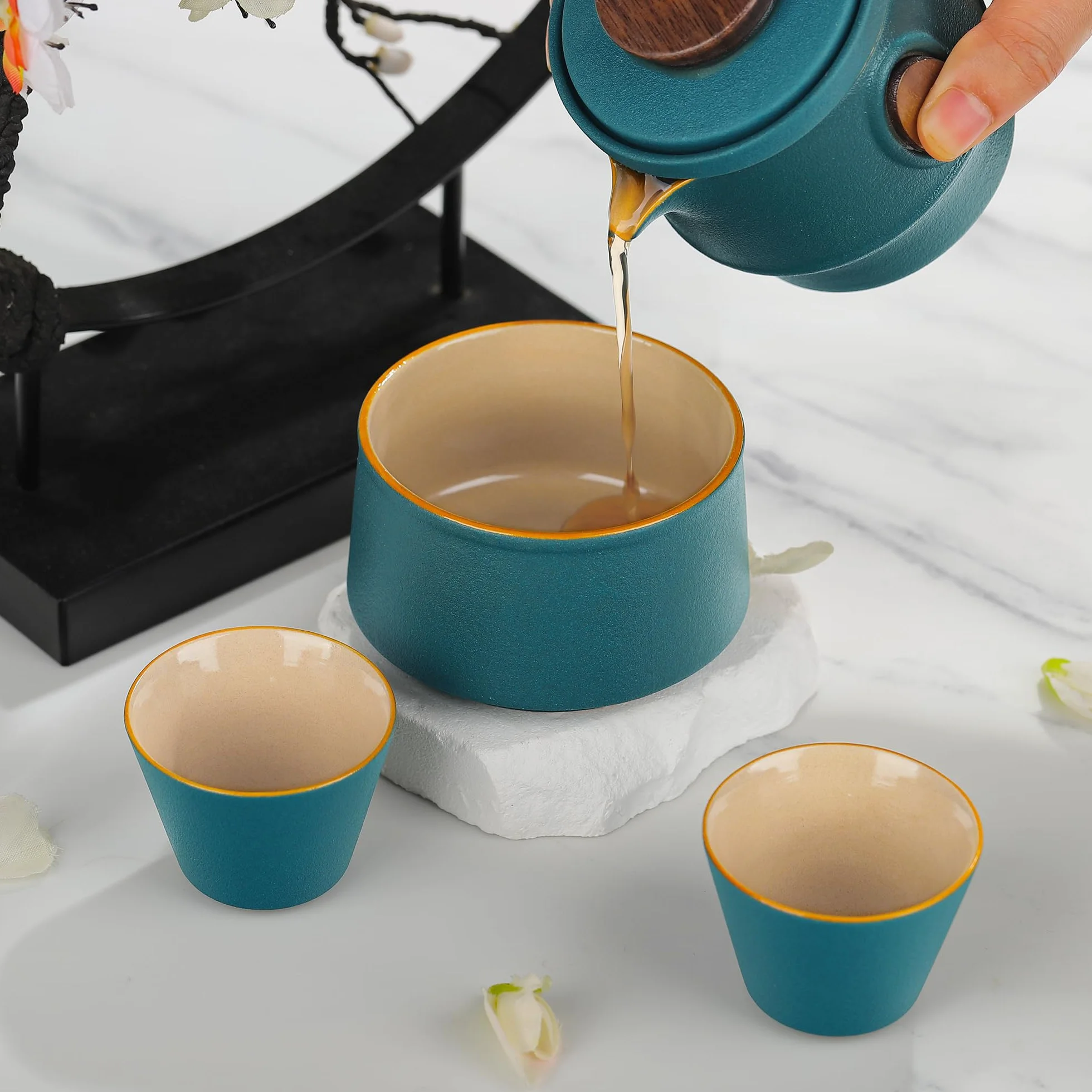 fanquare Przenośny podróżny zestaw do herbaty z etui zielona porcelana chiński czajniczek do kung fu z zaparzaczem mini 1 czajniczek 3 filiżanki na zewnątrz