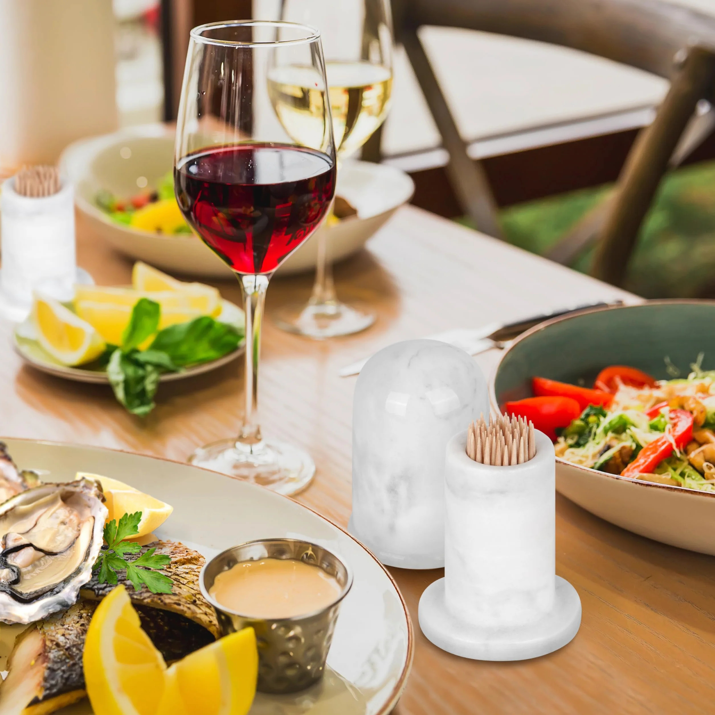 Winter Shore Marmurowy Uchwyt na Wykałaczki z Pokrywką Dozownik 100 Sztuk Pojemnik Dekoracyjny 5 x 8cm
