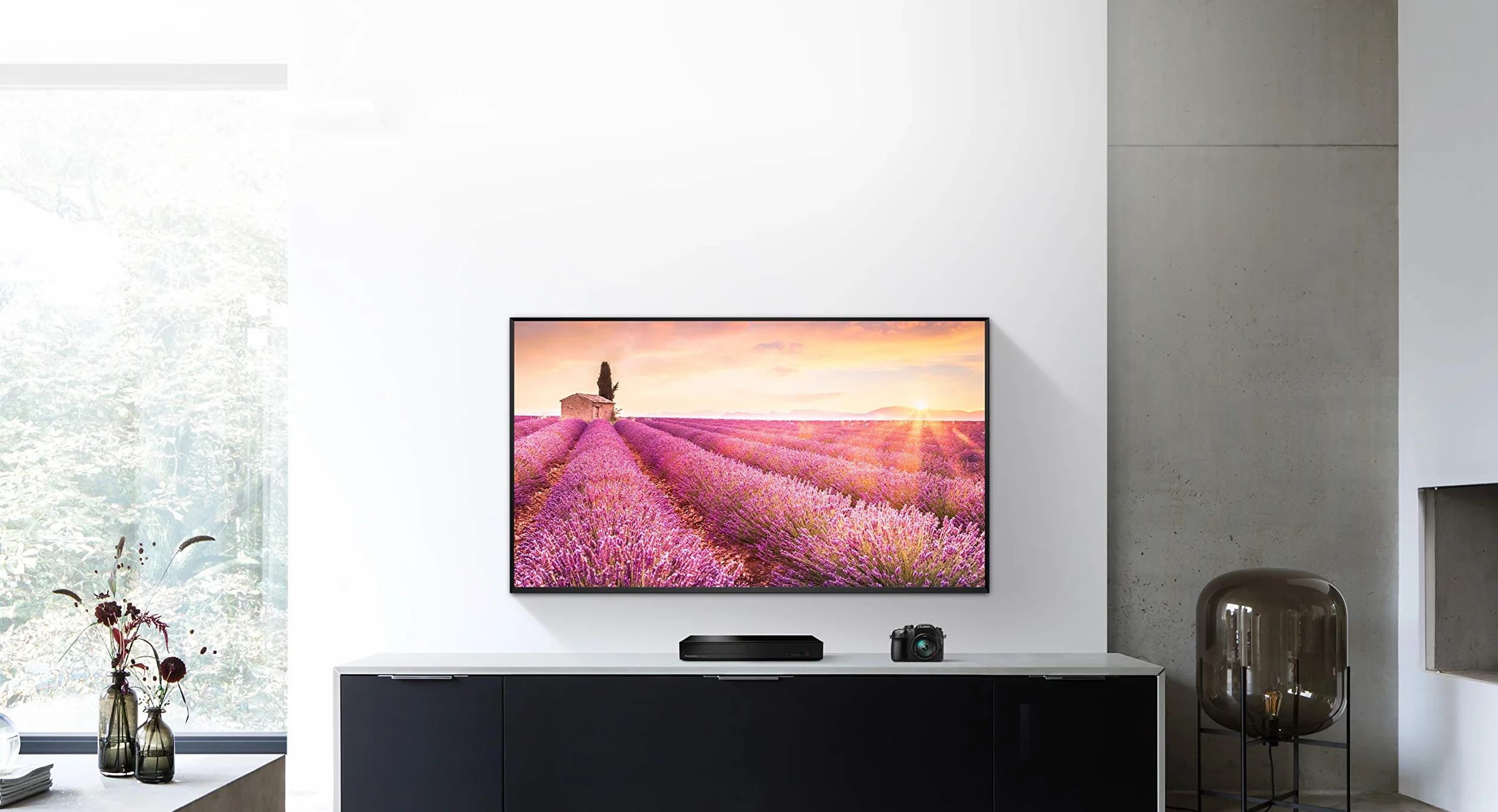 Panasonic DP-UB150 odtwarzacz Blu-ray Ultra HD (procesor HCX, 4K, HDR, wielokanałowe wyjście analogowe dźwięku, usługi VOD 4K), czarny