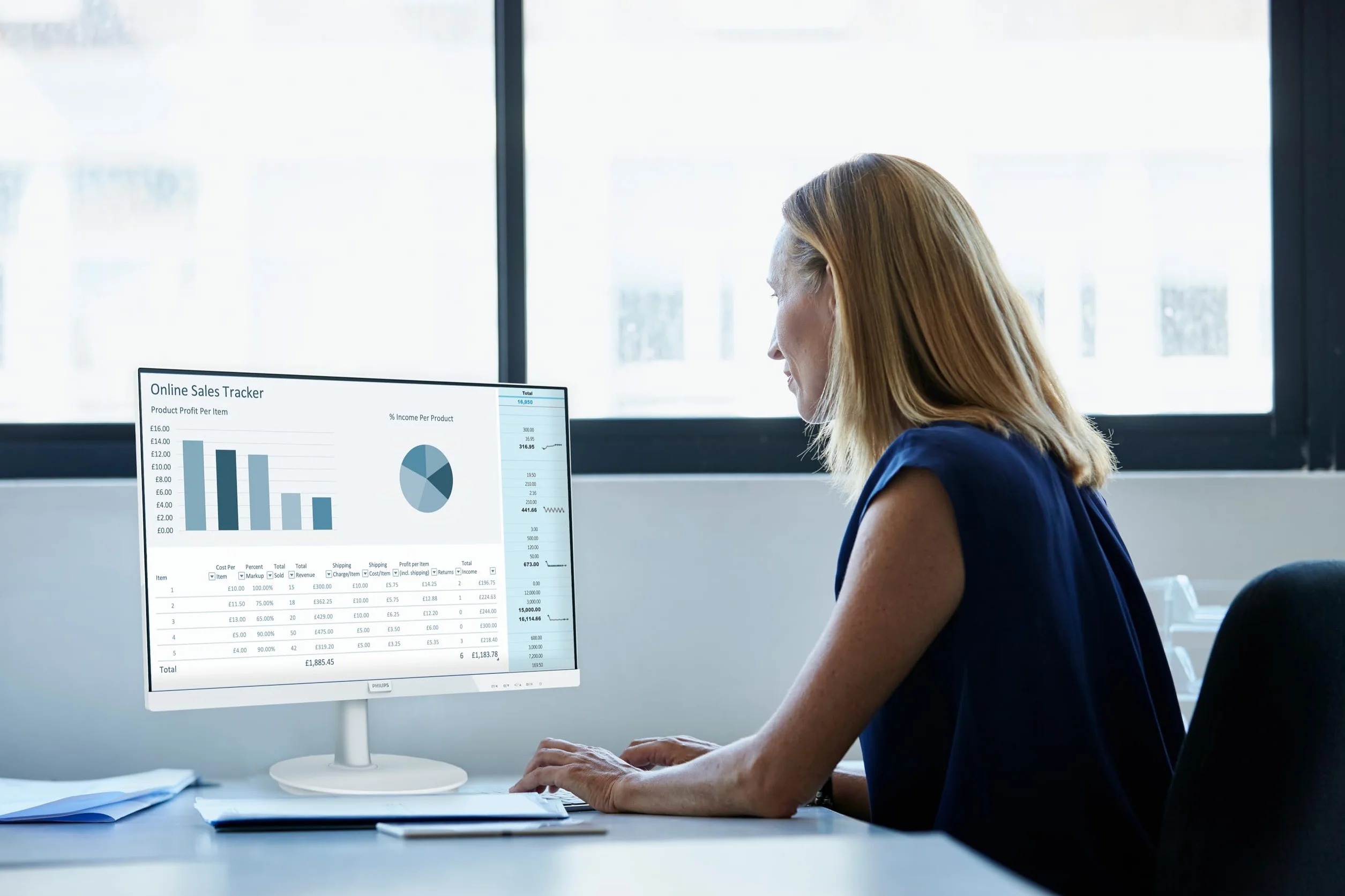 PHILIPS 241V8AW Monitor 24" FHD z wbudowanymi głośnikami (1920 x 1080, 75 Hz, VGA, HDMI), biały