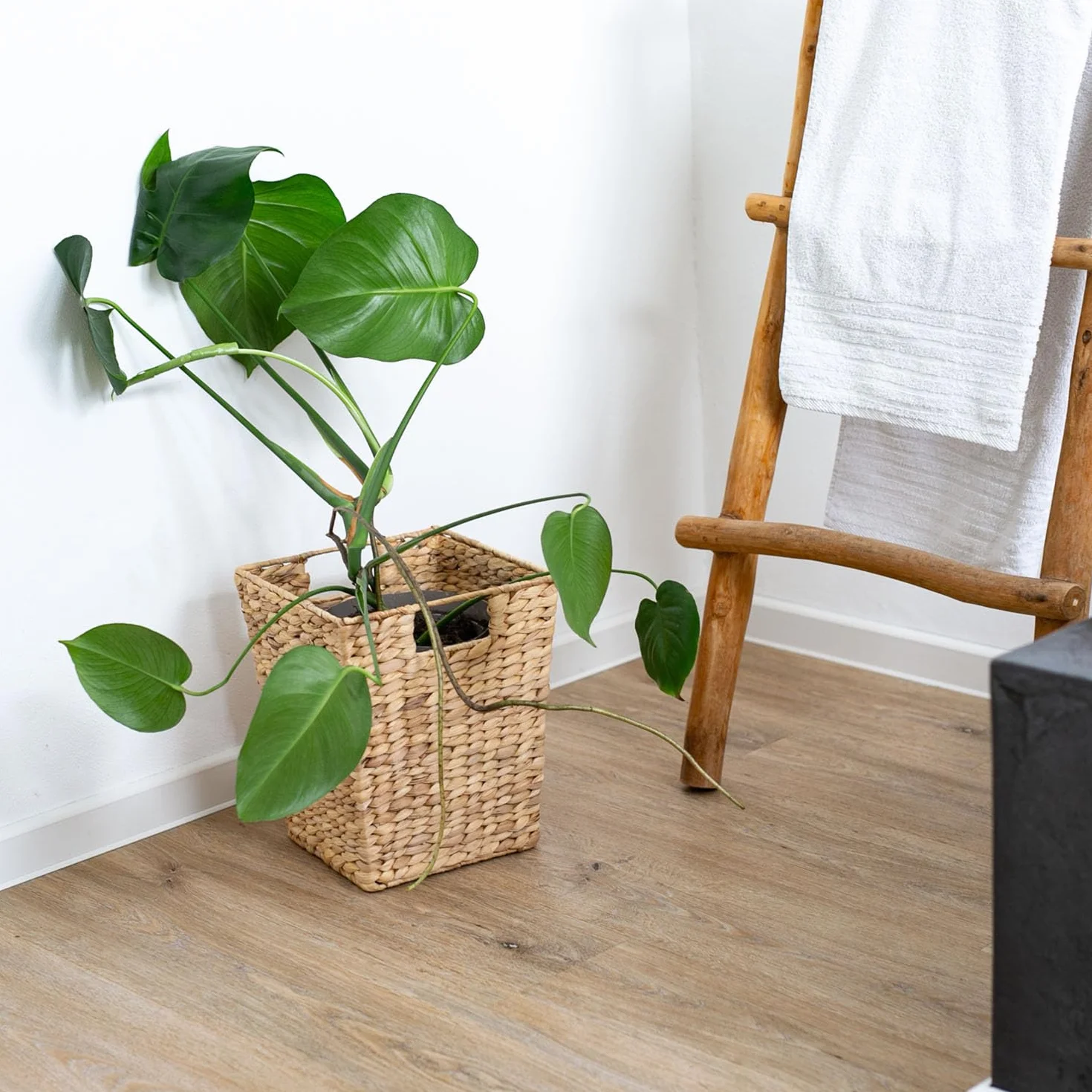 HMF Kosz na śmieci pleciony z hiacyntu wodnego kwadratowy 25 x 25 x 30 cm 2 uchwyty