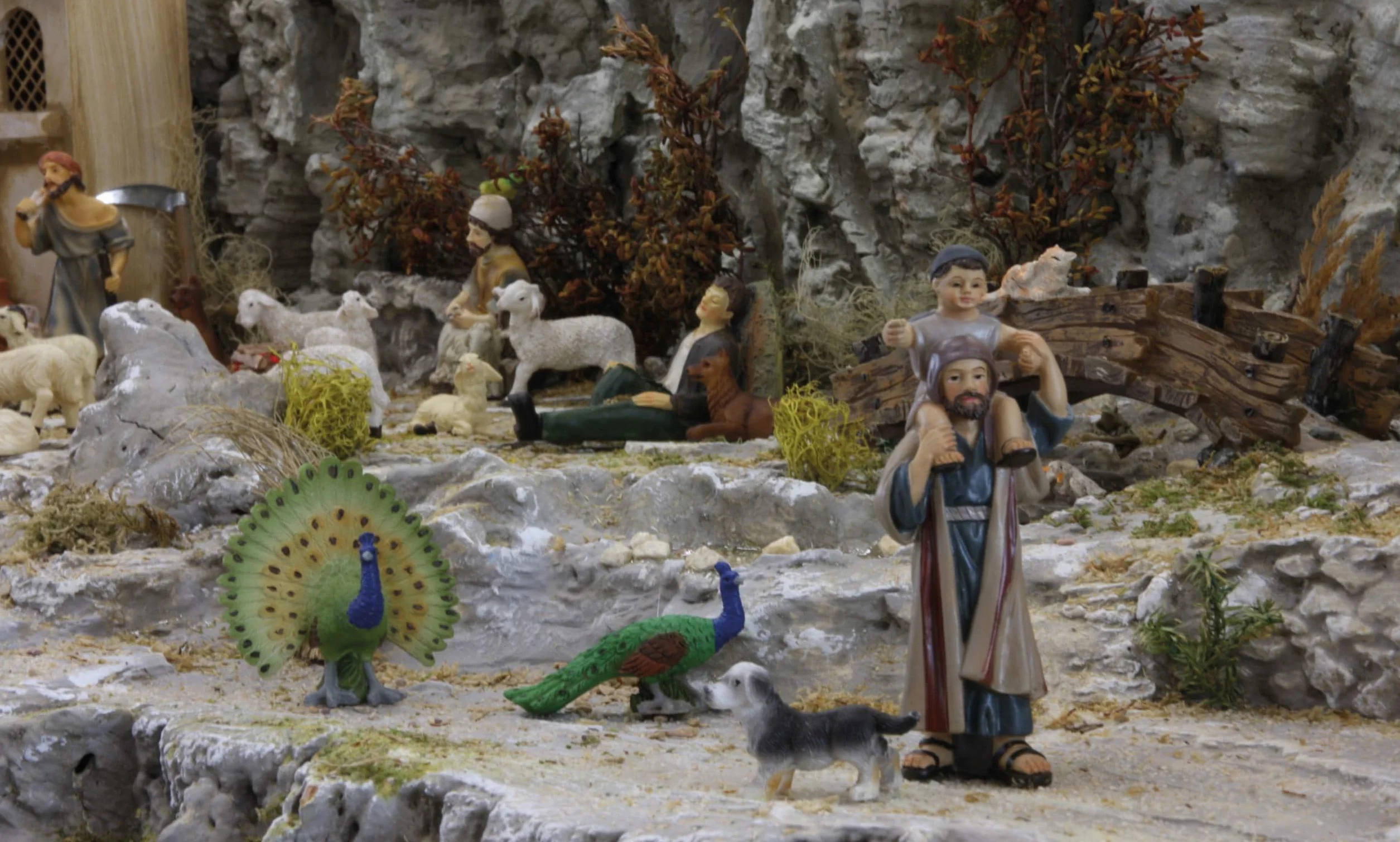 FADEDA Owca leżąca ręcznie malowana figurka szopki bożonarodzeniowej dekoracja stołu 1 cm