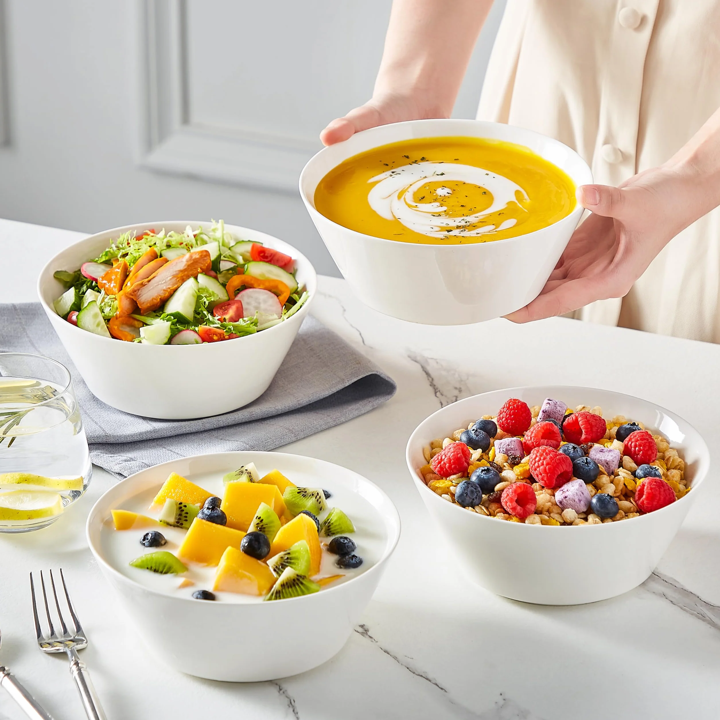 MALACASA Zestaw ceramicznych misek do zupy, zestaw 4 x 1050 ml, głębokie miseczki koloru białego na ramen, musli, sałatki, owoce - nadają się do zmywarki i kuchenki mikrofalowej, seria REG-Decca