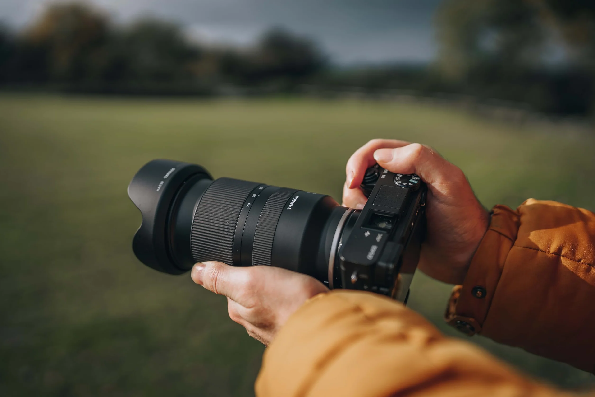 TAMRON Obiektyw zmiennoogniskowy 17-70mm F/2.8 Di III-A VC RXD do bezlusterkowych kamer systemowych APS-C - do Sony E-mount