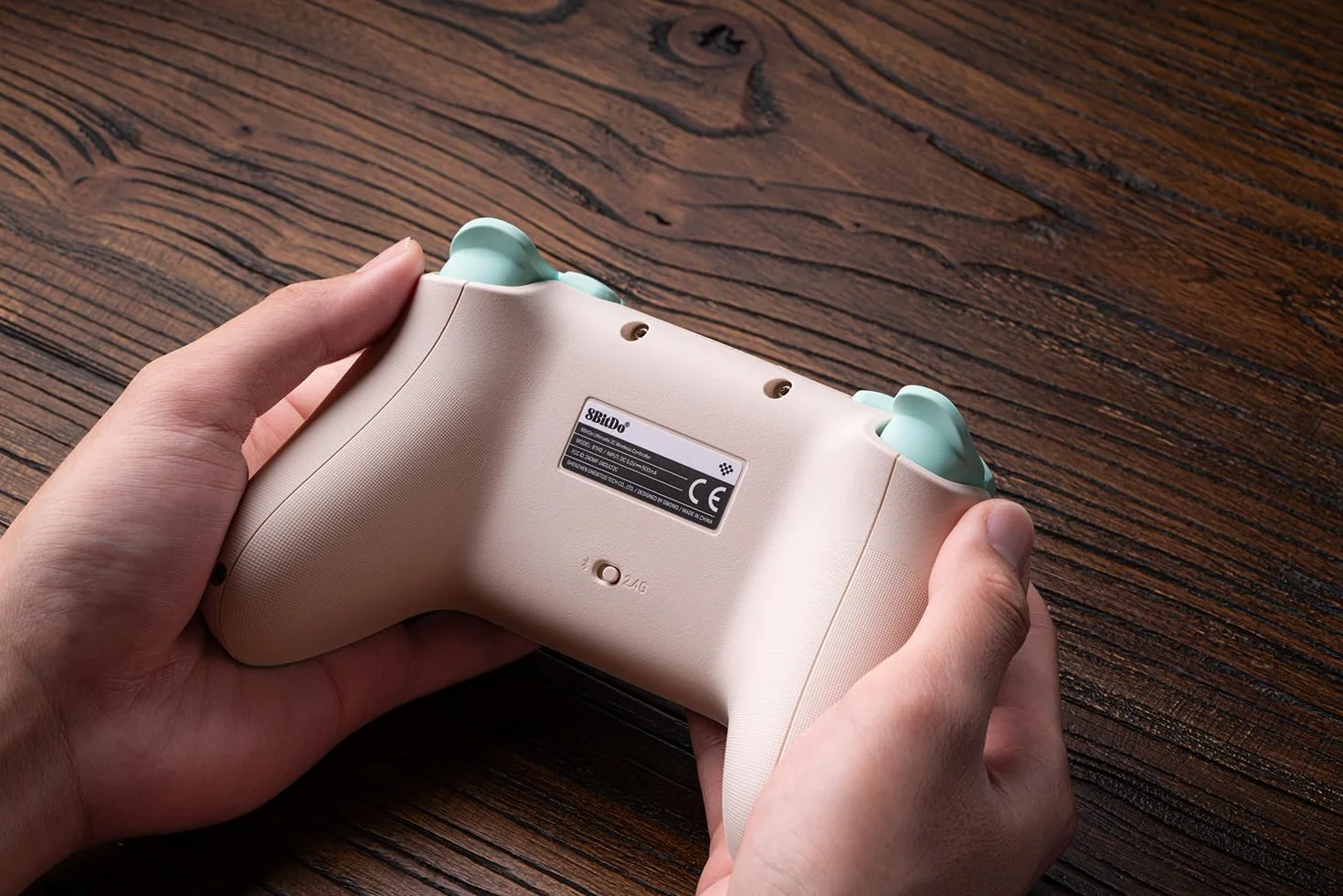 8BitDo Ultimate 2C Wireless Controller for Windows PC and Android, with 1000 Hz Polling Rate, Hall Effect Joysticks and Triggers, and Remappable L4/R4 Bumpers (Mint)