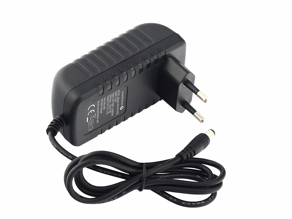 everActive Ładowarka do 4 akumulatorów AAA AA, profesjonalna i szybka, wyświetlacz LCD, test pojemności, adapter samochodowy, model: NC-1000 Plus, czarna, NC1000Plus