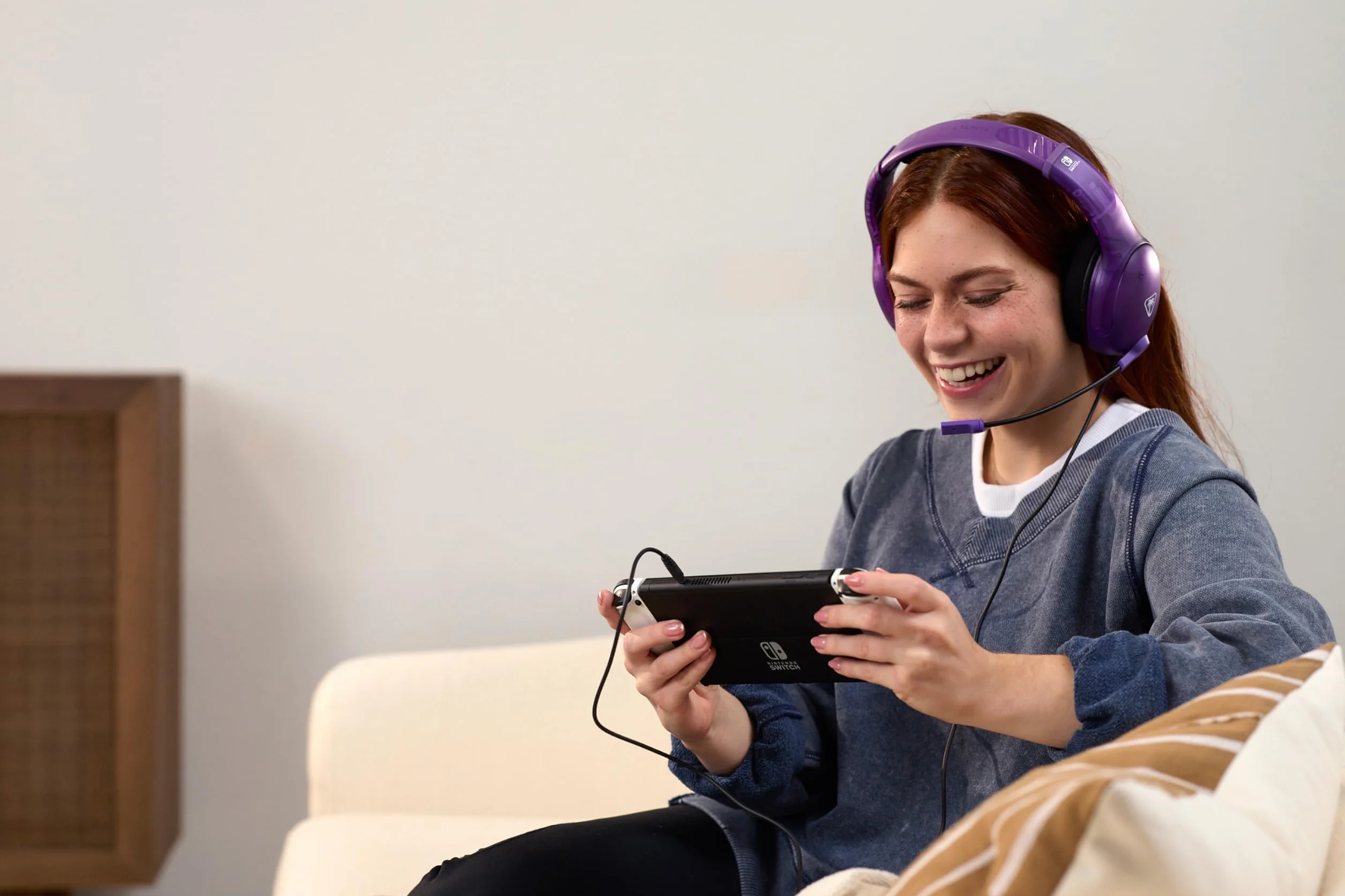 Turtle Beach Airlite Fit Przewodowe słuchawki gamingowe z oficjalną licencją dla Nintendo Switch, Lite, model OLED, Duch Fioletowy