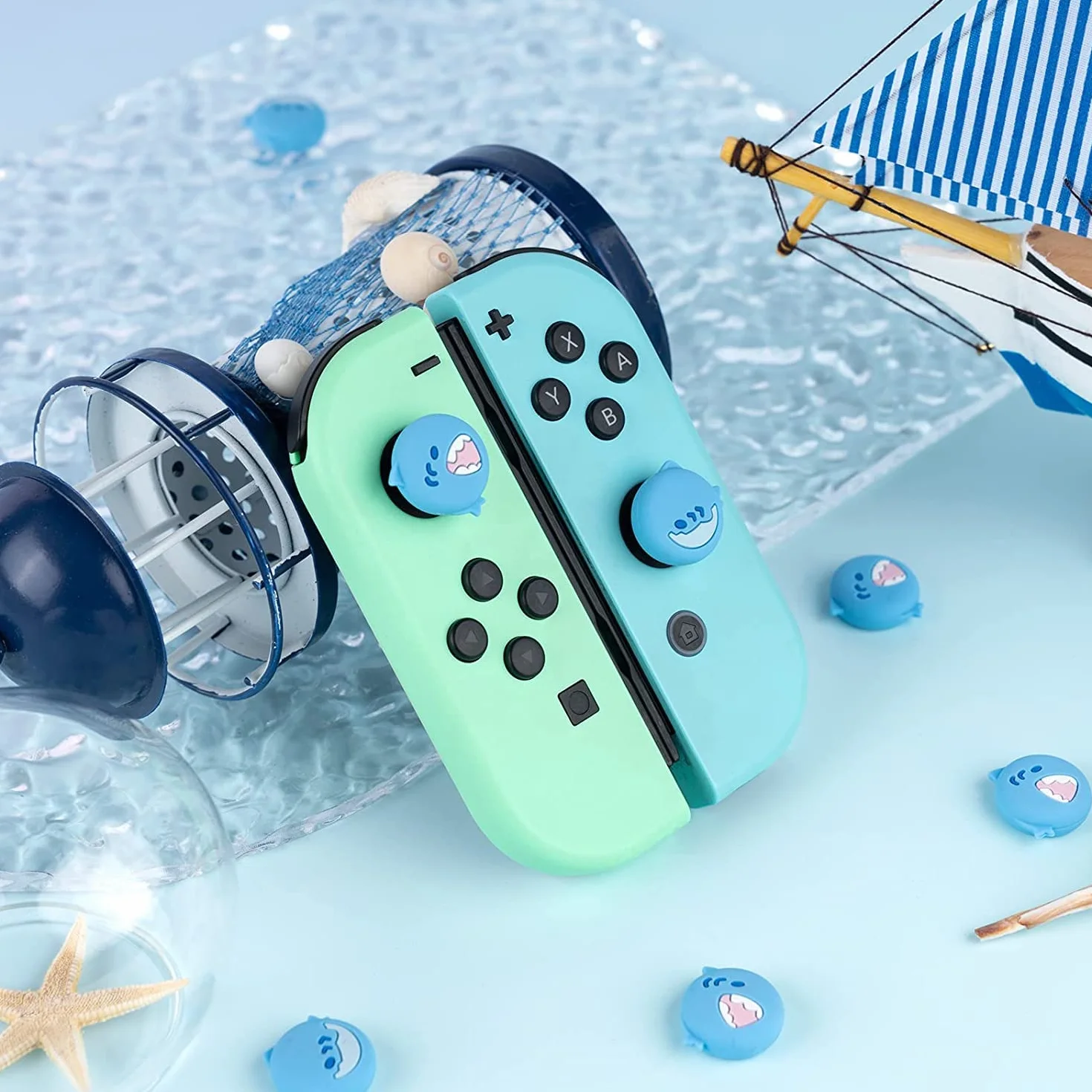 GeekShare Śliczne silikonowe nakładki na kciuki Joystick, osłona joysticka kompatybilna z Switch/OLED/Switch Lite, 4 sztuki - Baby Shark