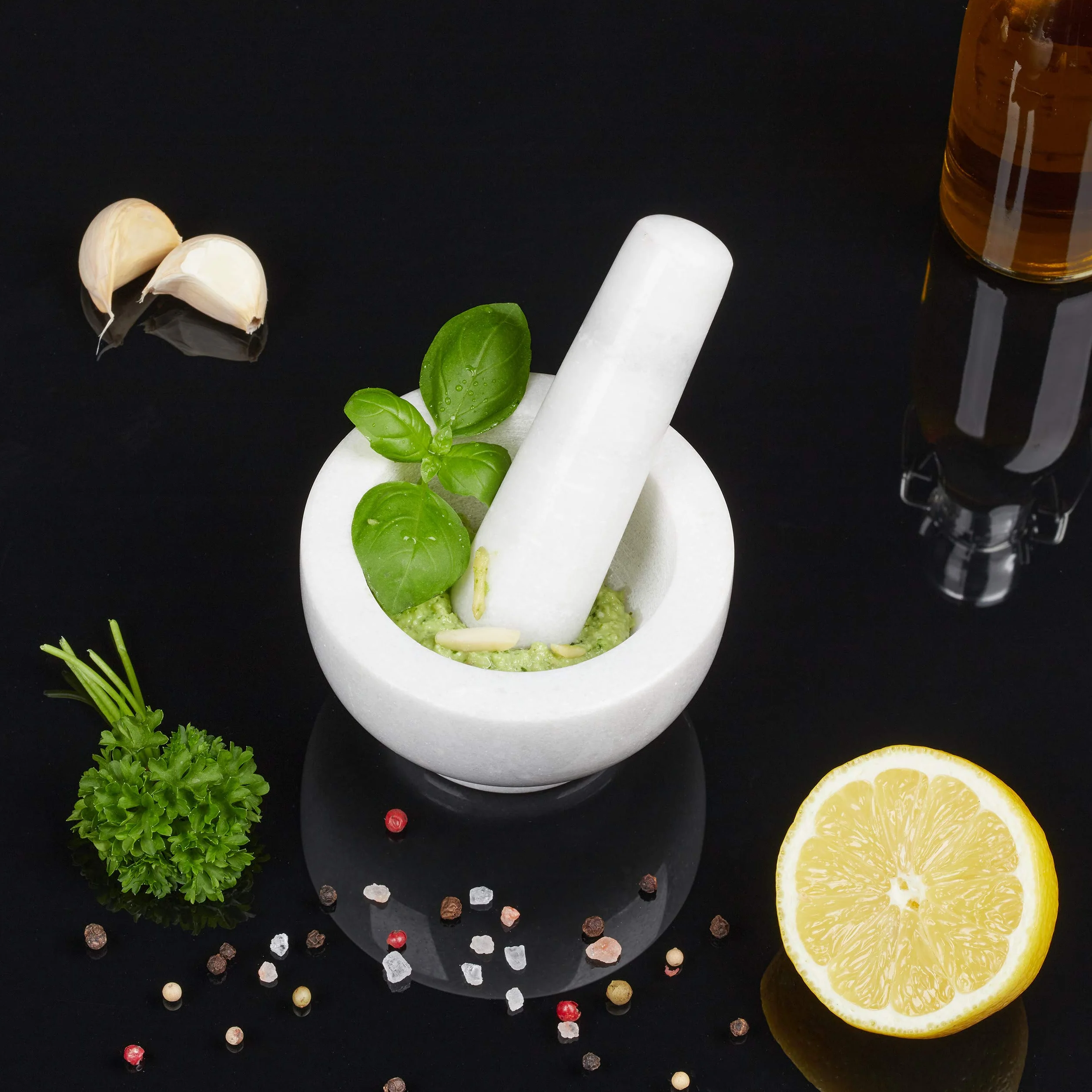 Relaxdays Marmurowy moździerz z tłuczkiem, wytrzymały i trwały, przyprawy, zioła, polerowany kamienny moździerz, Ø 10 cm, poj. 120 ml, biały, 6 x 10 x 10 cm