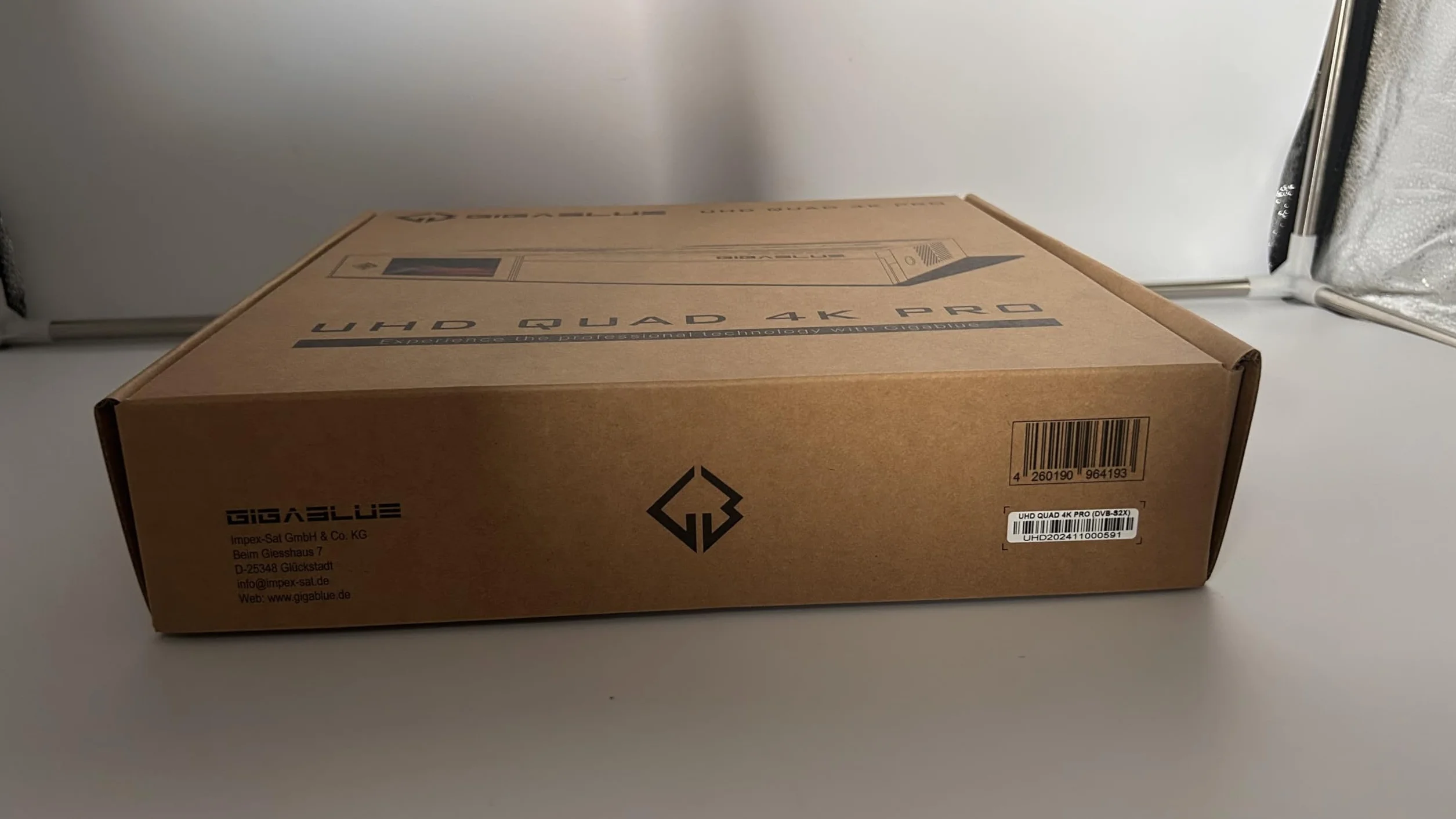 GigaBlue UHD Quad 4K Pro – odbiornik PVR z HBB-TV, Bluetooth 5.4, 2x tuner FBC DVB-S2, Gigabit-LAN (Bez HDD)