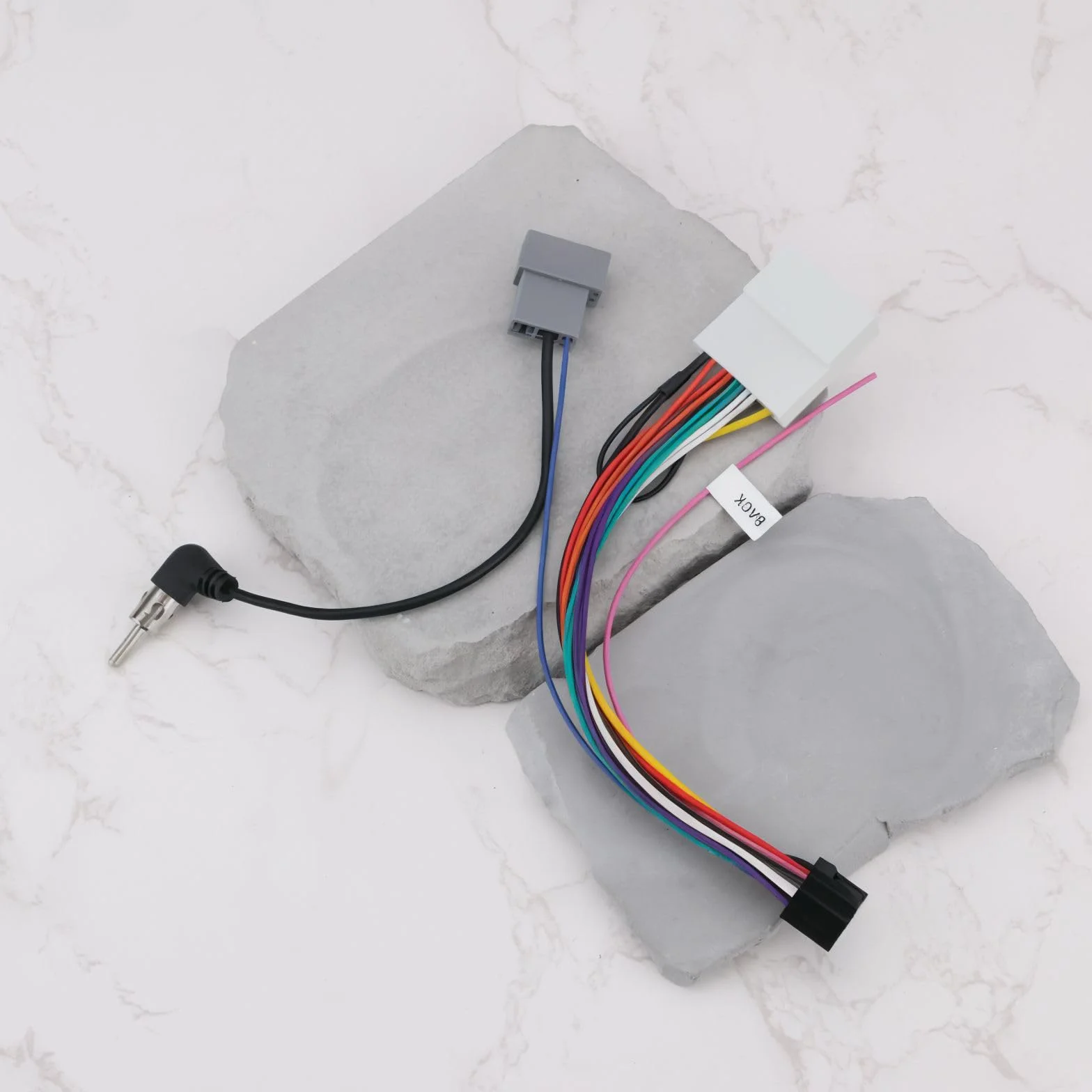 1 szt. 20-pinowy adapter wiązki przewodów do radia samochodowego Android 16-pinowy kabel stereo ISO z wtyczką antenową kompatybilny z Nissan Sunny 2012-2016 kompatybilny z Nissan Sylphy 2012