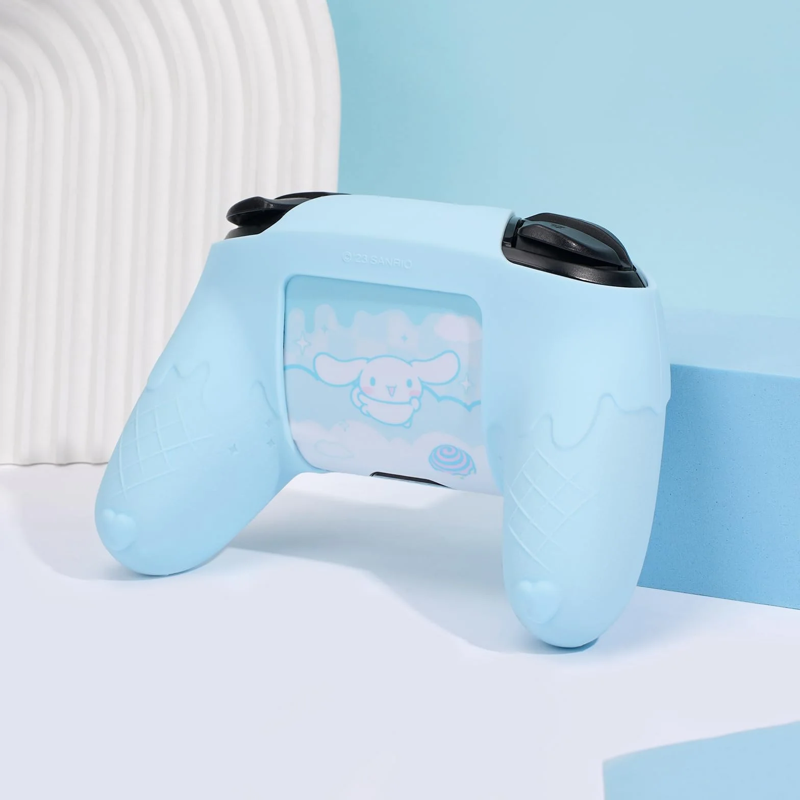 Kuitmor - Etui ochronne do kontrolera Switch Pro, miękkie silikonowe antypoślizgowe ochrona uchwytu z 2 nakładkami na kciuki i 1 naklejką