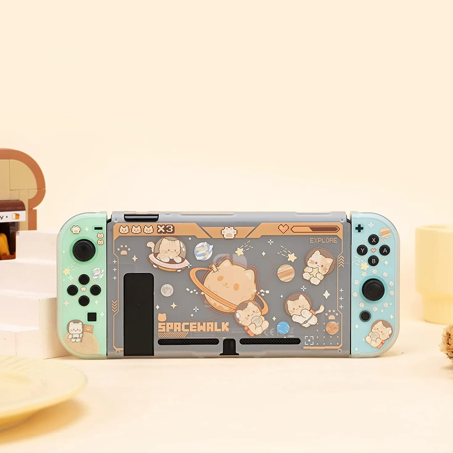 Pokrowiec ochronny GeekShare Slim Cover Case kompatybilny z Nintendo Switch i Joy Con - amortyzacja i odporność na zarysowania - Space Cat