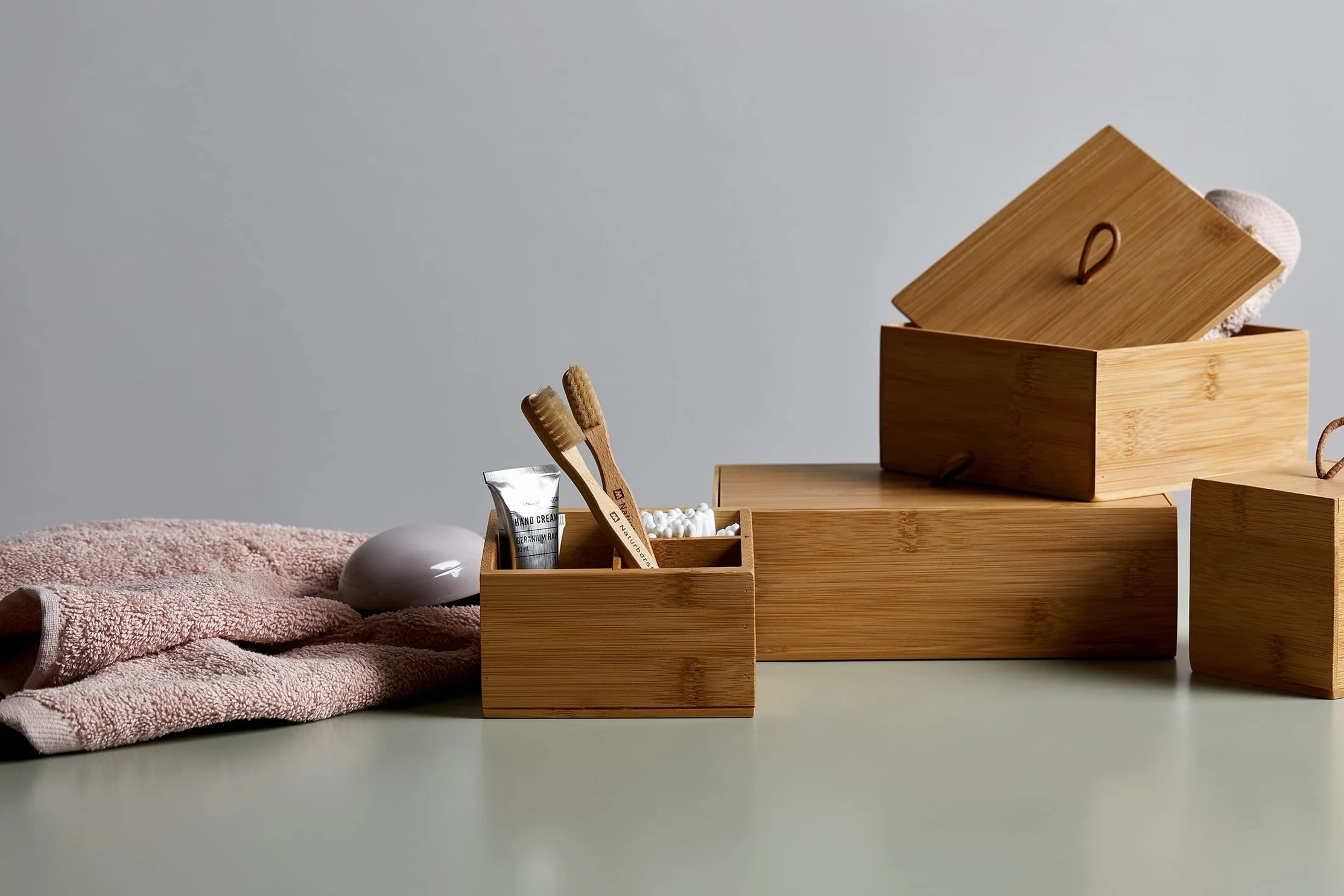 Wenko Bambus Box Terra L pudełko do przechowywania kosz łazienkowy 1,72 l 22 x 7 x 15 cm naturalny