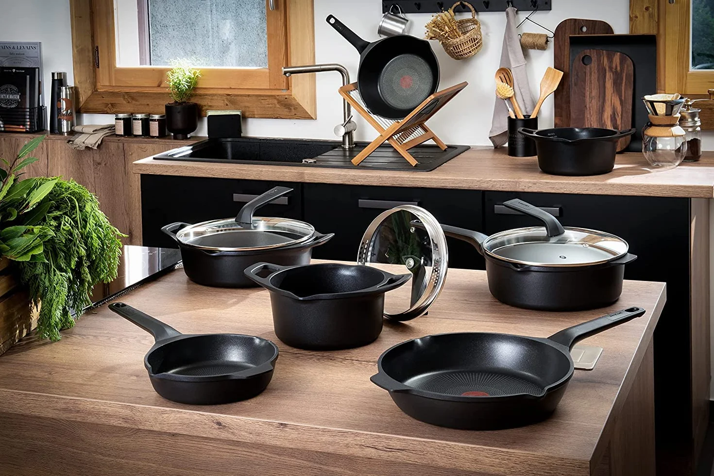 Tefal Aroma On Patelnia 24 cm Aluminiowa Czarna