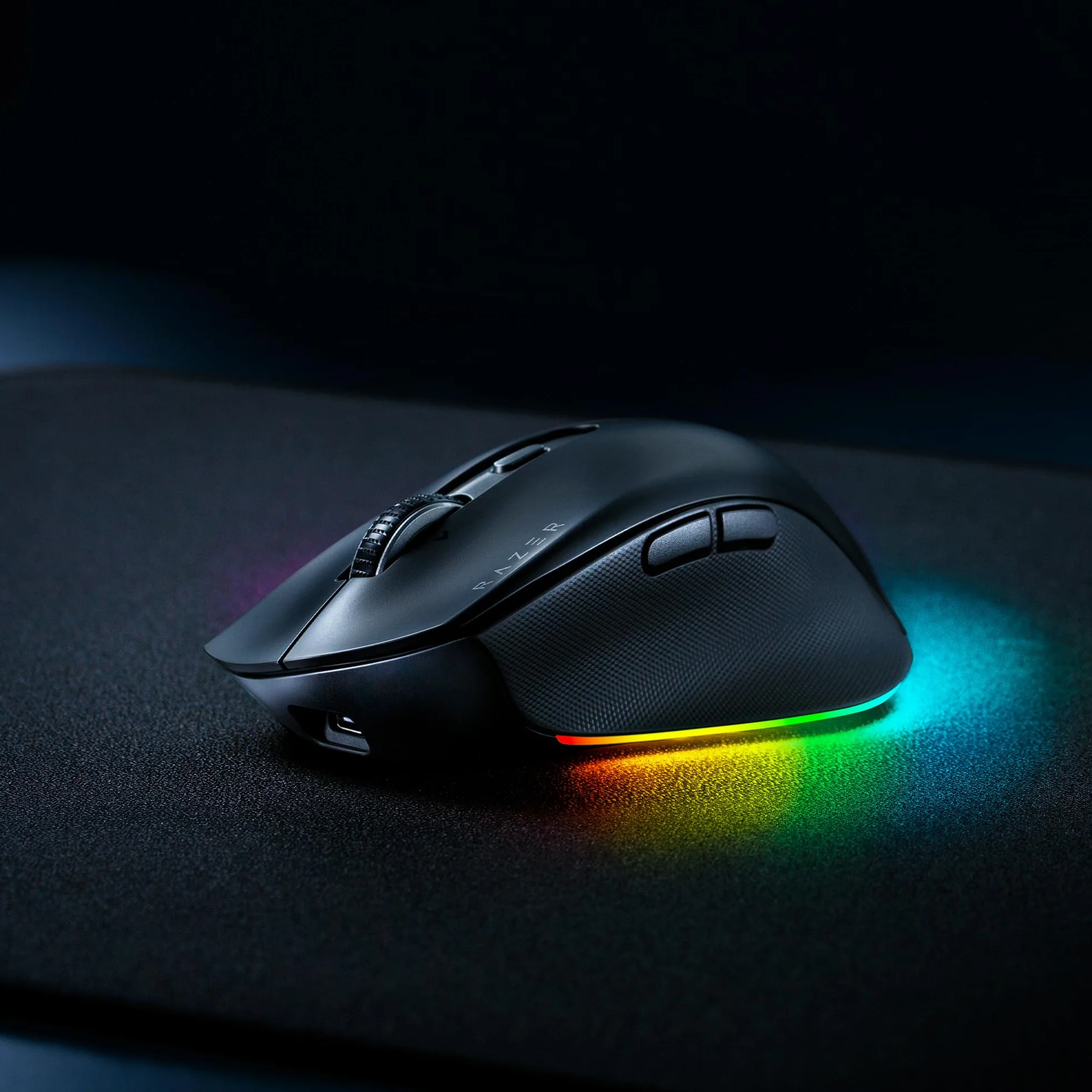 Razer Pro Click V2 - bezprzewodowa ergonomiczna mysz - AI Prompt Assist - czujnik optyczny 30K - 3,5 miesiąca pracy na baterii (14 stref Chroma RGB, przechylane kółko HyperScroll) Czarny