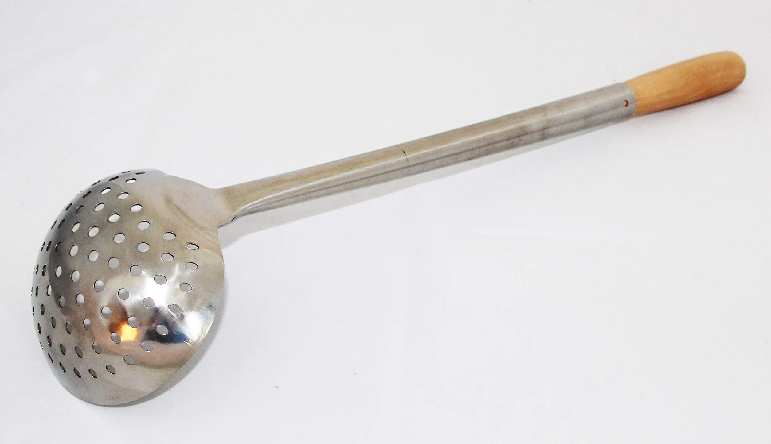 Stabilna łyżka cedzakowa, głęboka 49-50 cm długości, Ø 12,6 cm, chochla do zupy, duża drewniana rączka